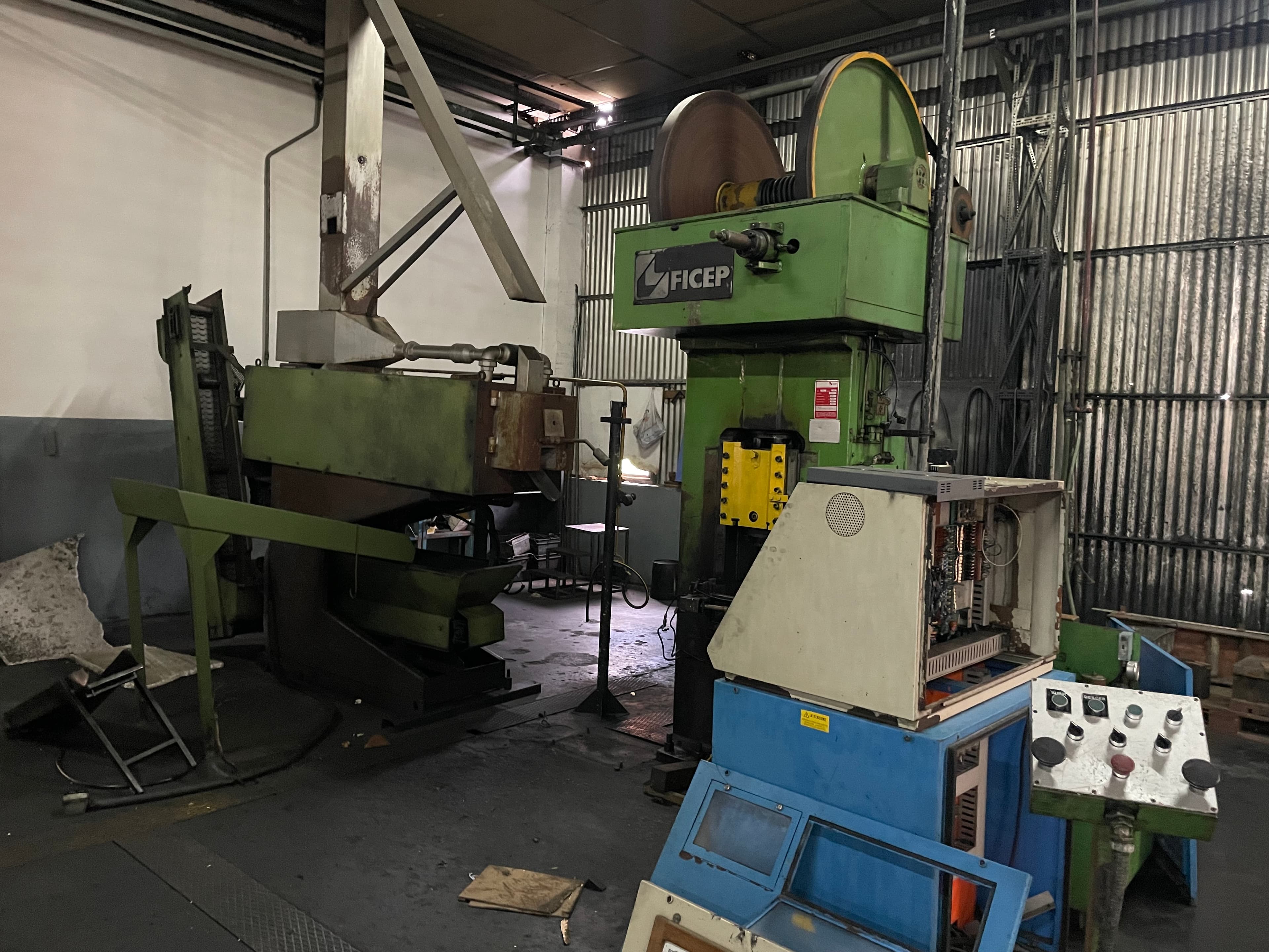 Prensa Ficep PVH · Forno Maestri 2000 — imagem 1
