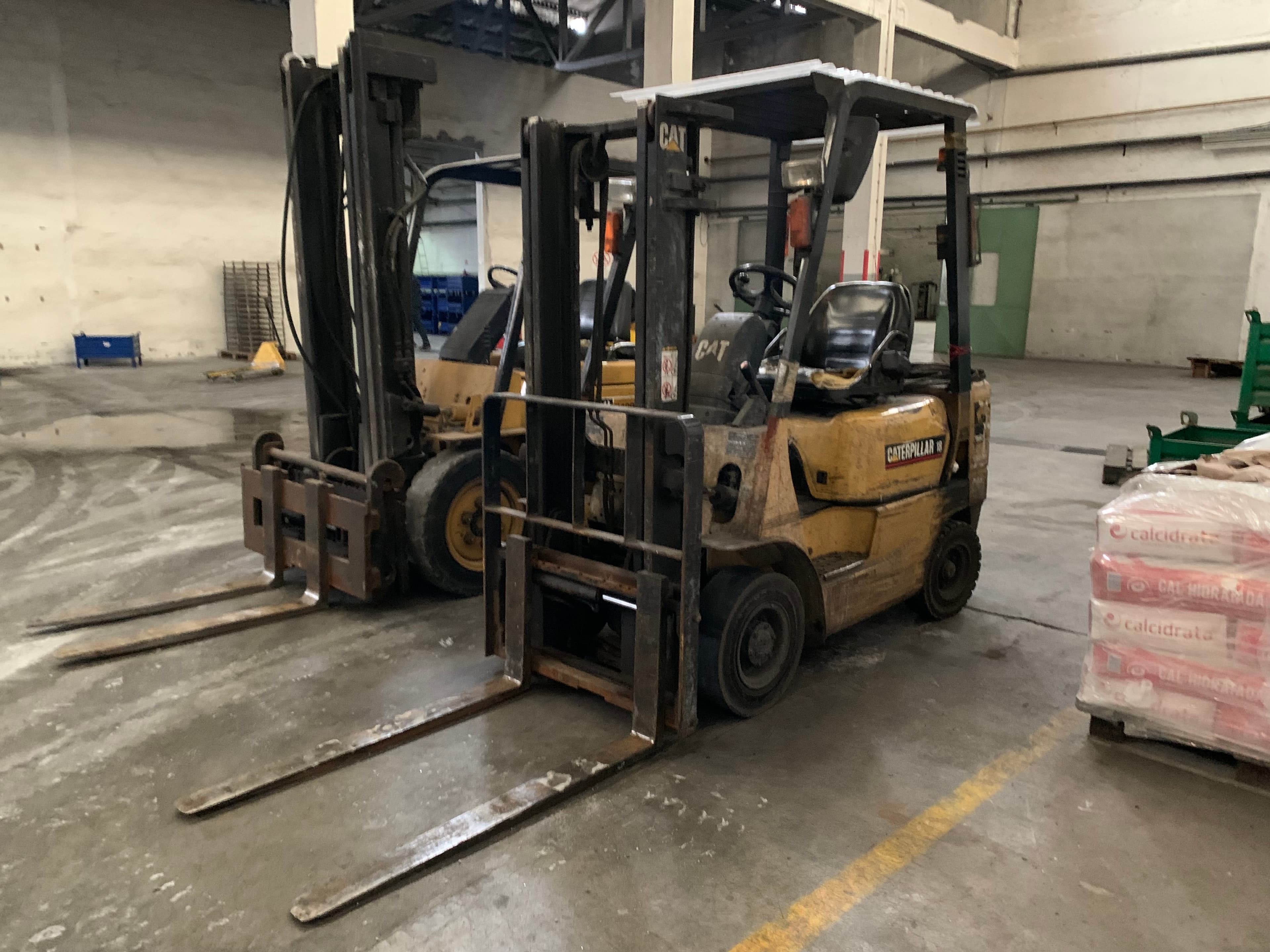 Empilhador Caterpillar 18 — imagen 1