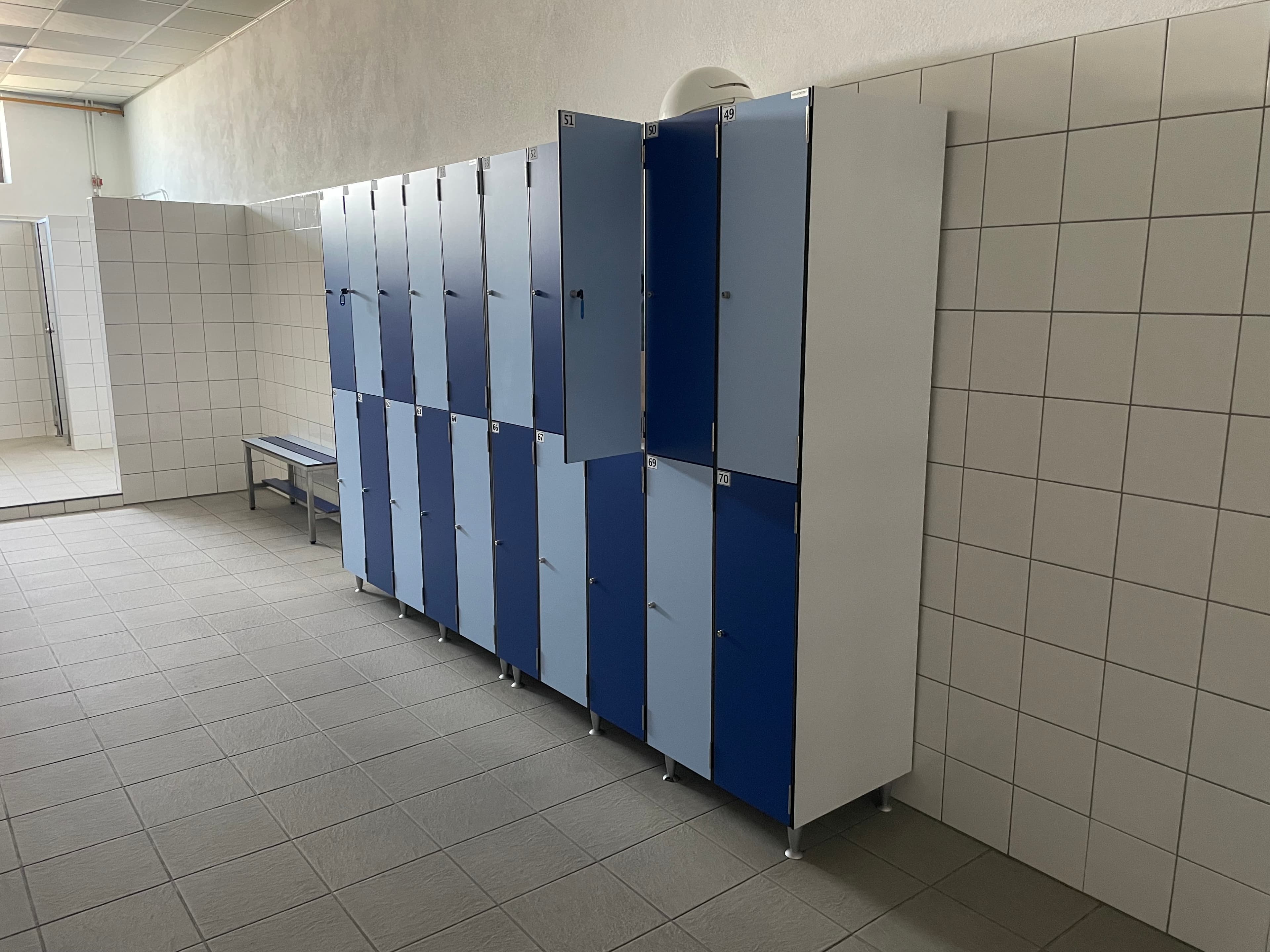 Cacifos · Banco — image 1