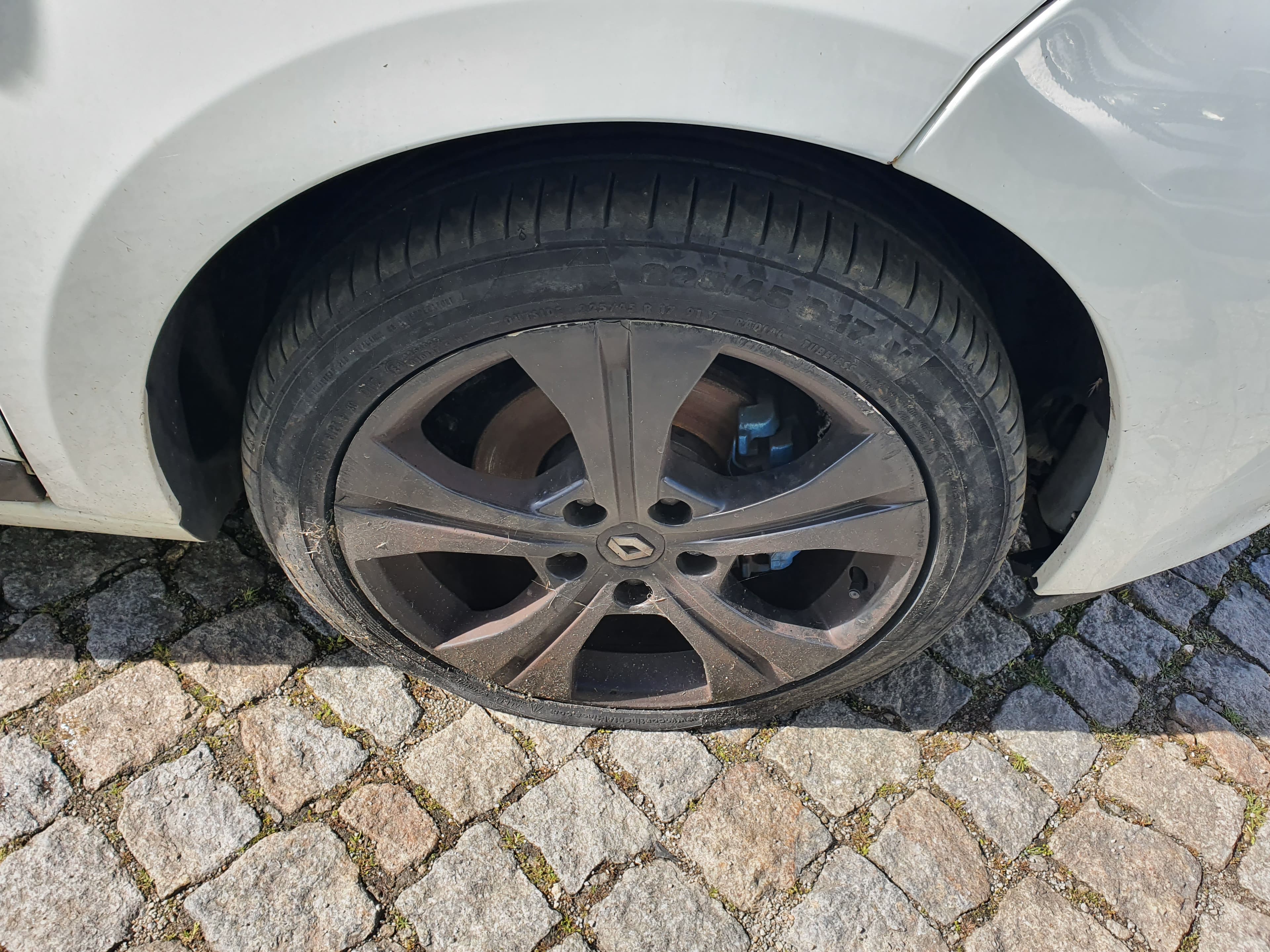 Renault Mégane · Ano 2011 — imagem 9