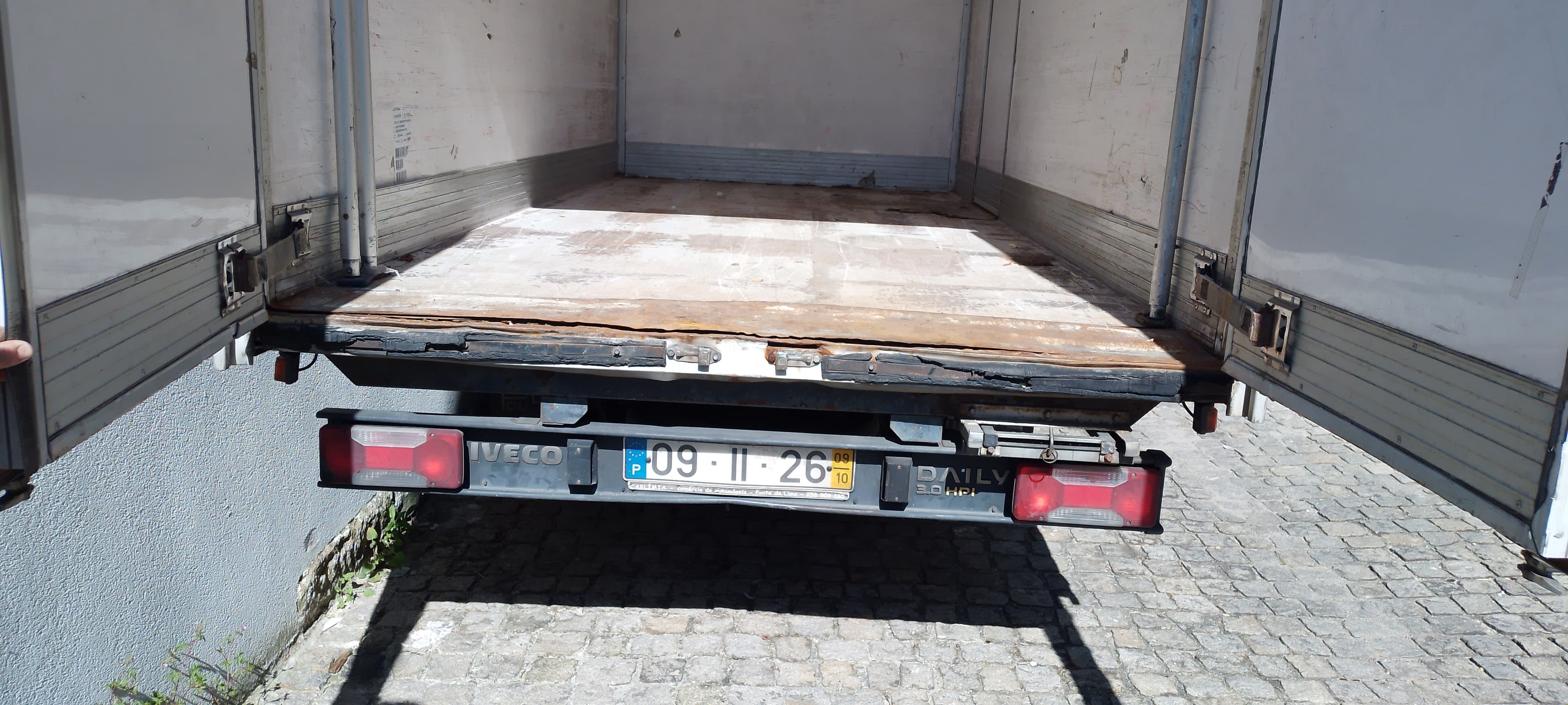 Iveco Daily · Ano 2009 — imagem 7