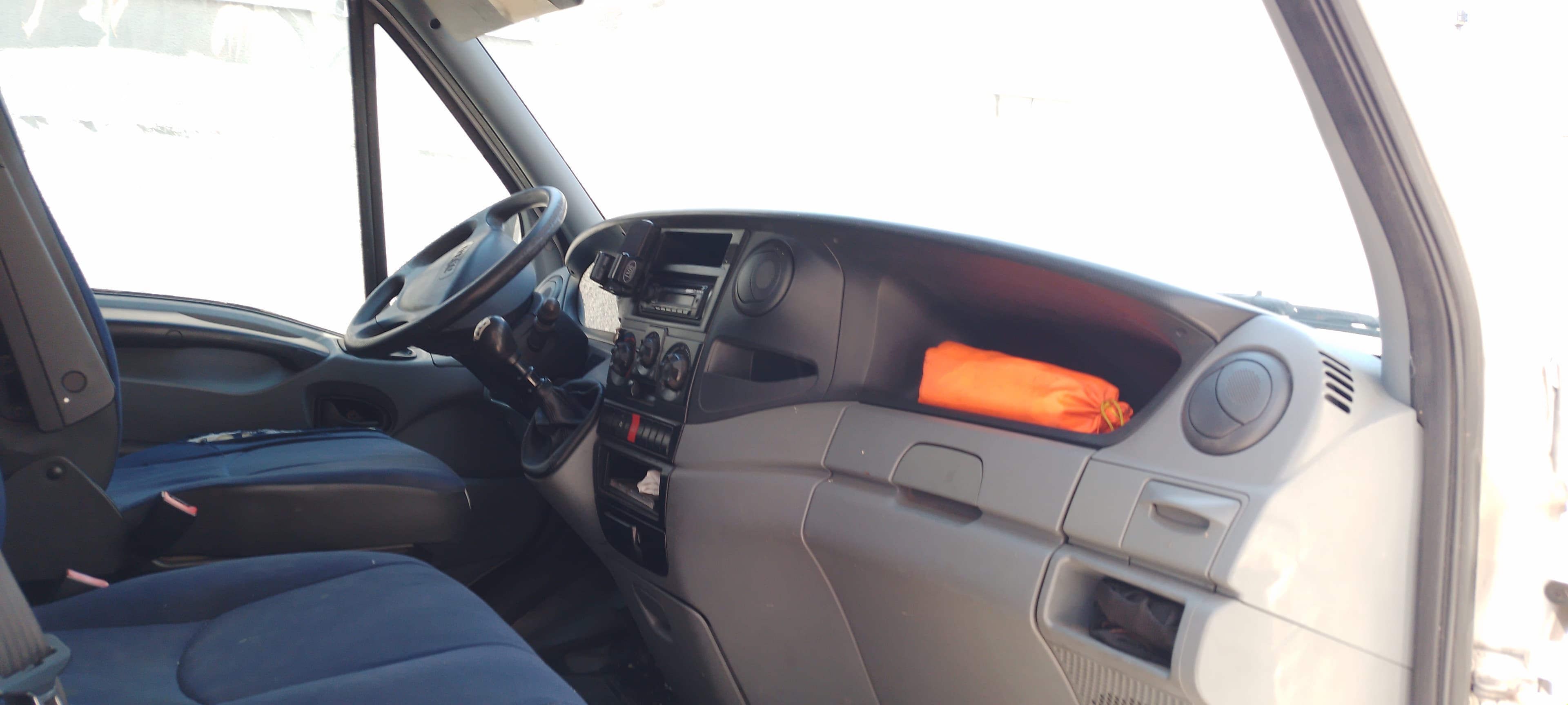 Iveco Daily · Ano 2009 — imagem 8