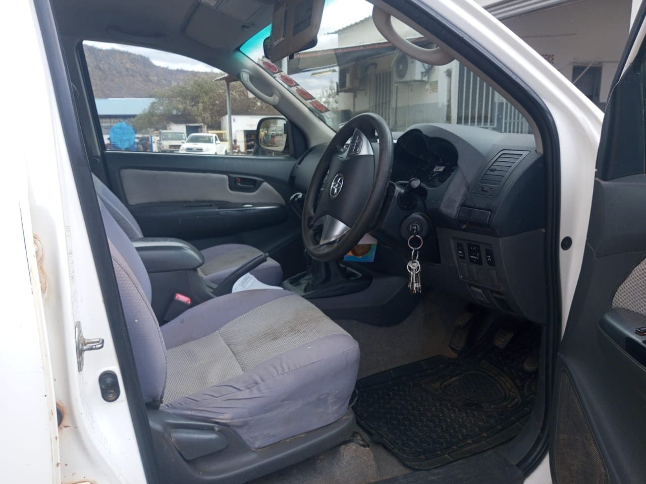 Toyota Hilux 2.5D — imagen 2