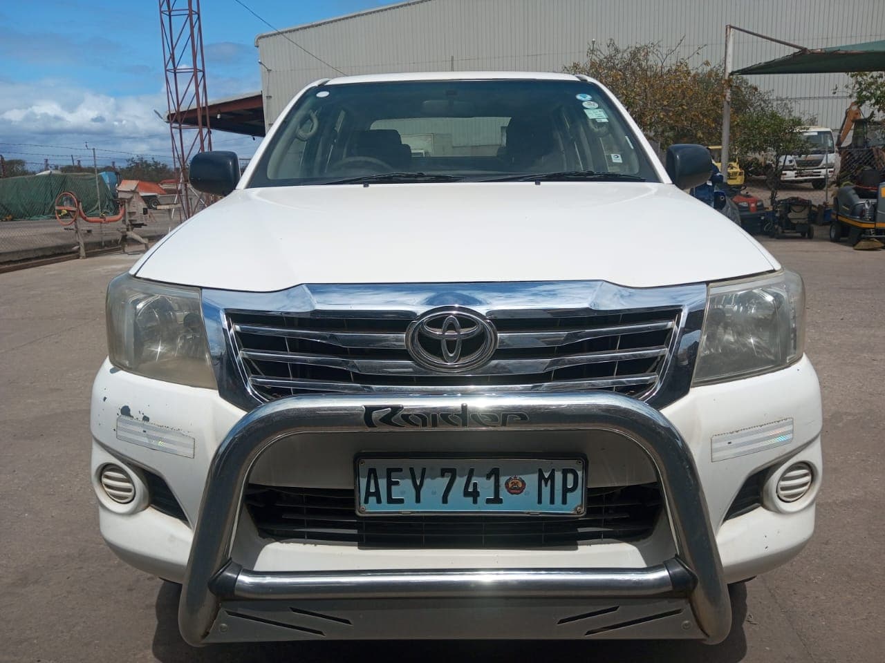 Toyota Hilux 2.5 · Ano 2015 — imagem 14