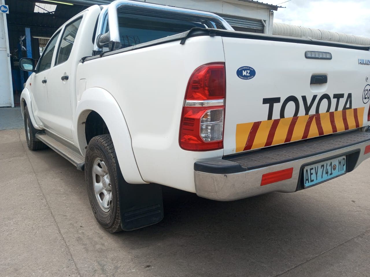 Toyota Hilux 2.5 · Ano 2015 — imagem 7