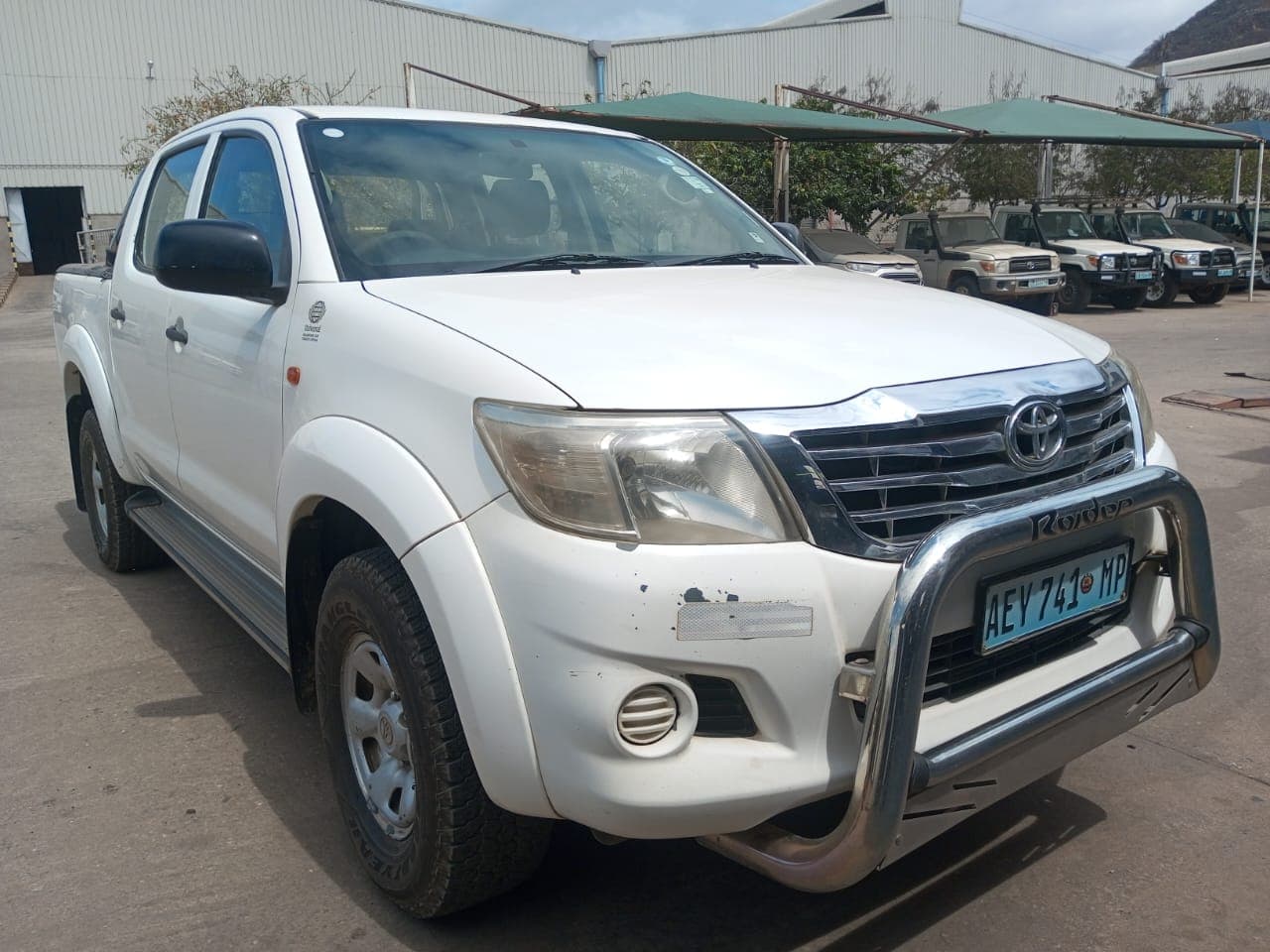Toyota Hilux 2.5 · Ano 2015 — imagem 1