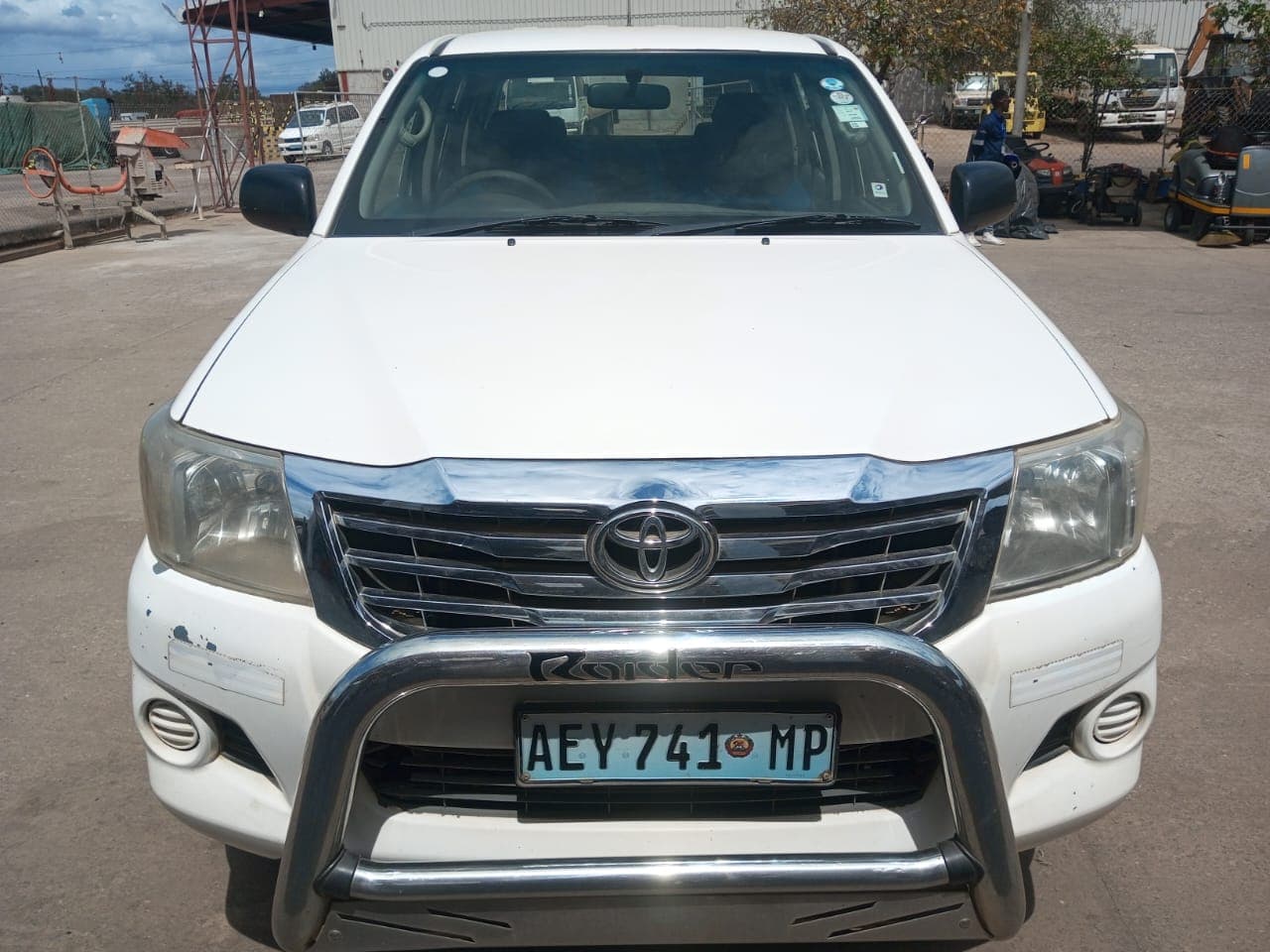 Toyota Hilux 2.5 · Ano 2015 — imagem 13