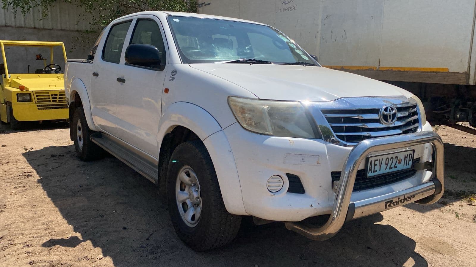 Toyota Hilux 2.5D — imagem 13