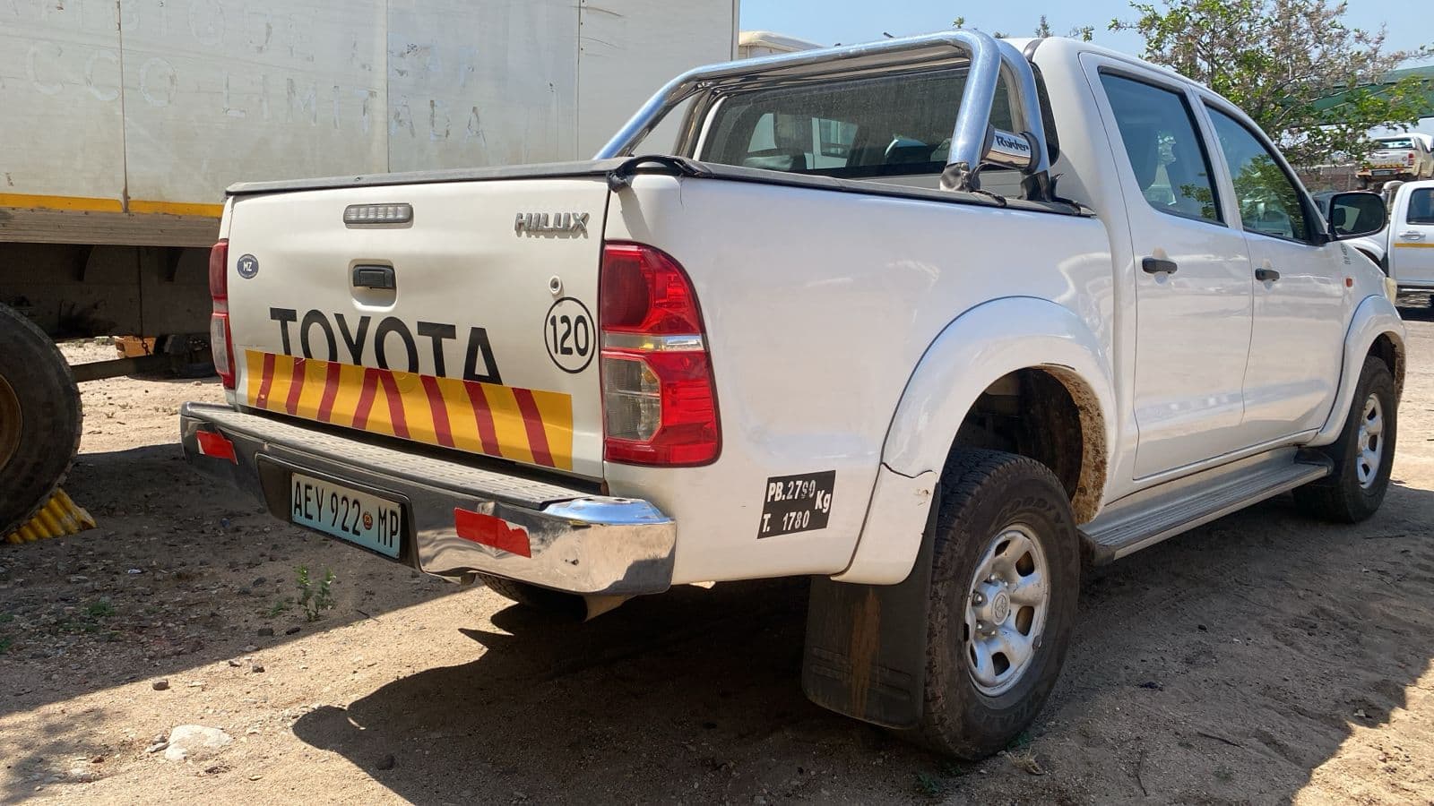 Toyota Hilux 2.5D — imagem 5