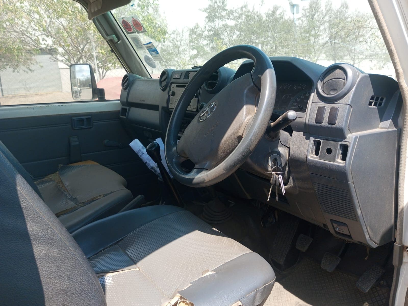 Toyota Land Cruiser — imagen 8