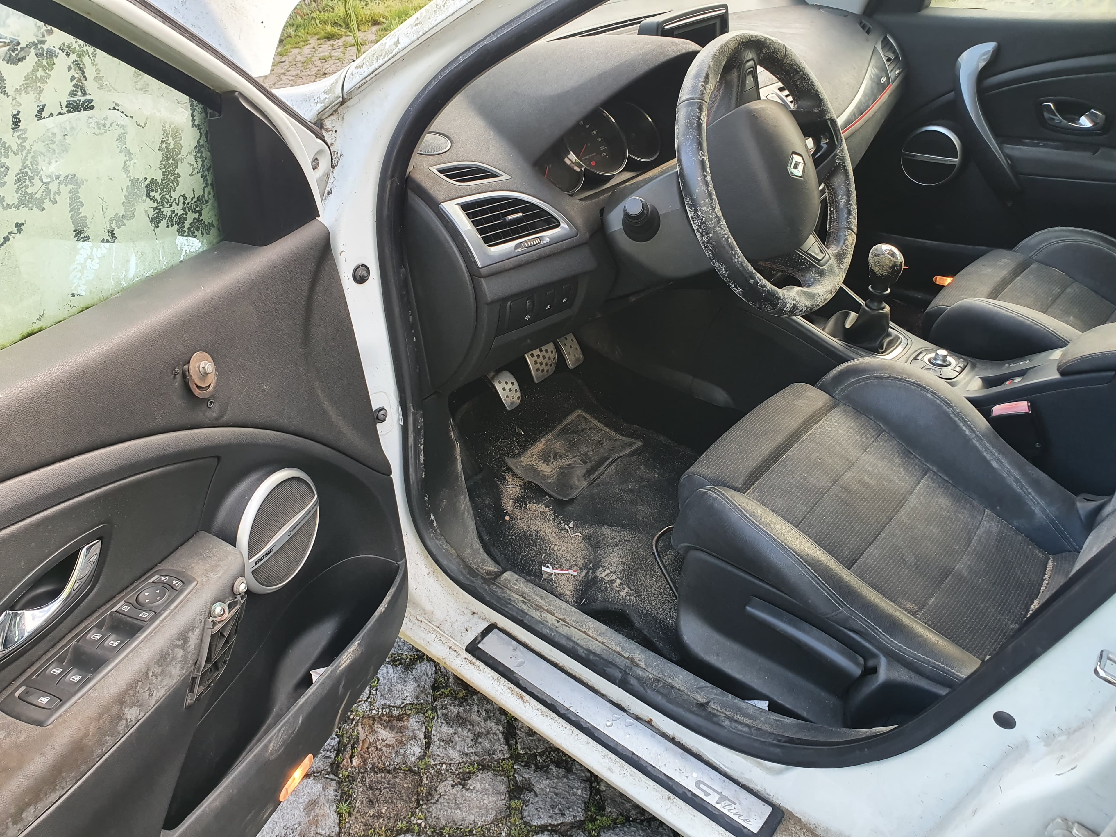 Renault Mégane GT Line · Ano 2012 — imagem 15