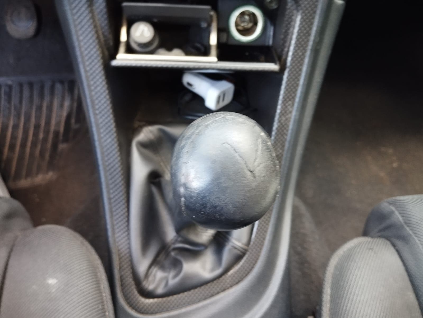 Alfa Romeu 156  Sedan 1.6 16V Twin Spark · Ano 2000 — imagem 14
