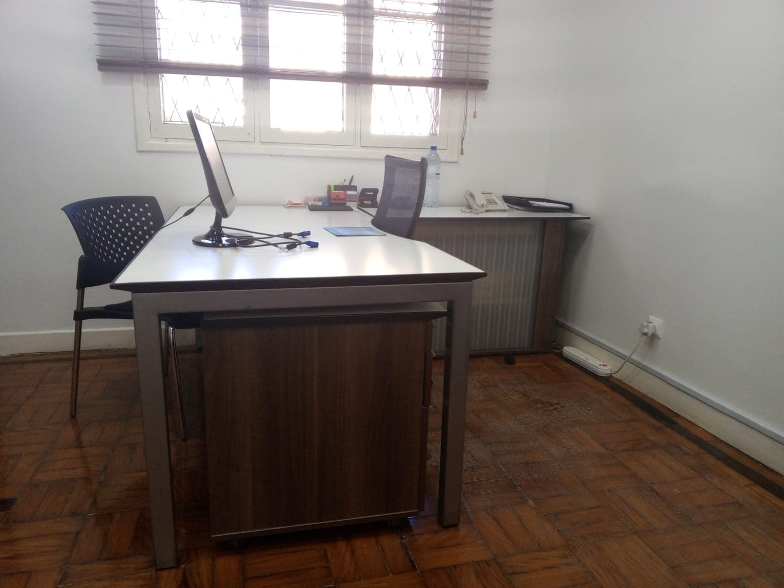 Mobiliario de oficina — imagen 2