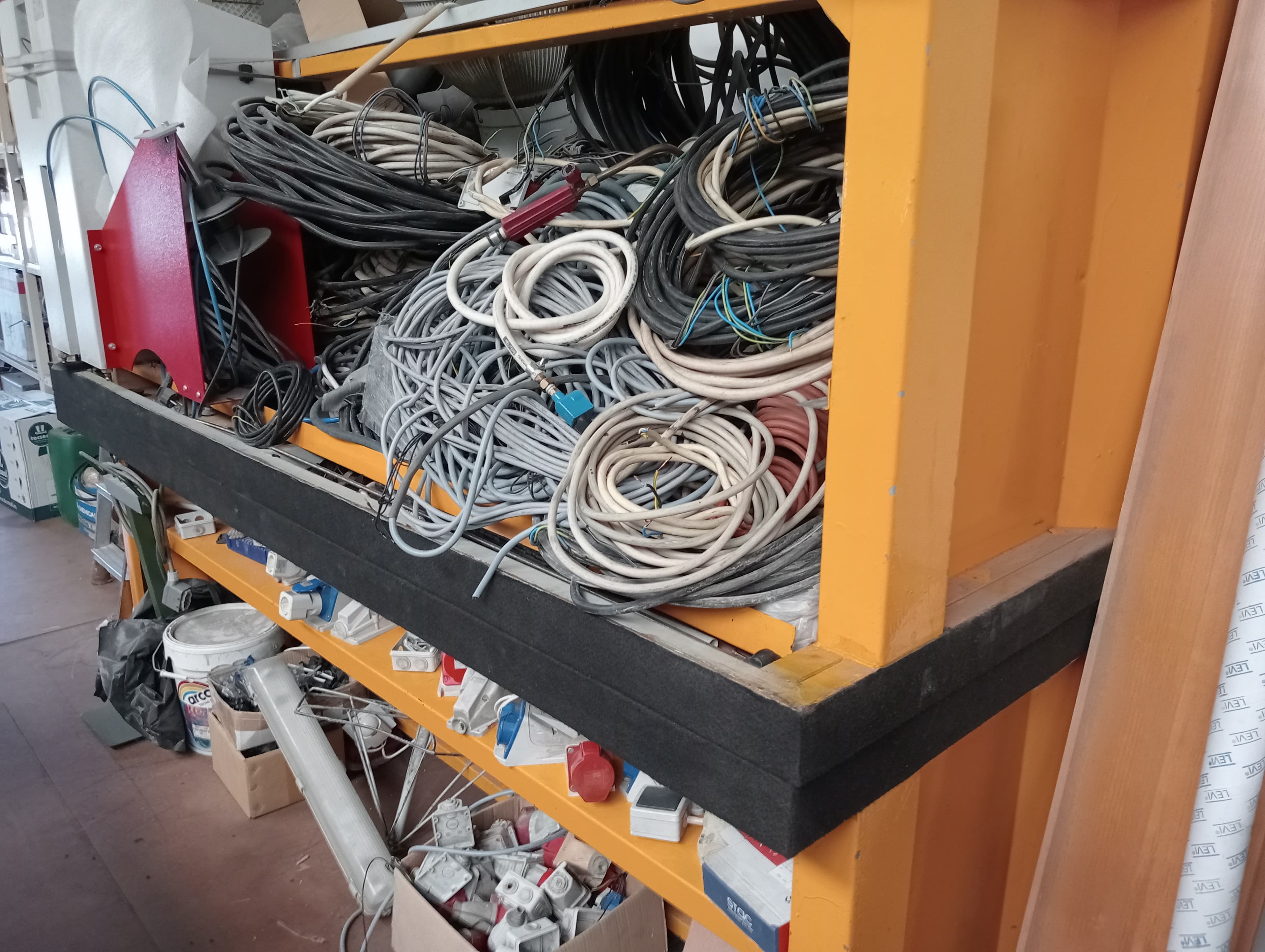 Compressores · Secador e Depósito de Ar · Acessórios · Diversos — imagem 9