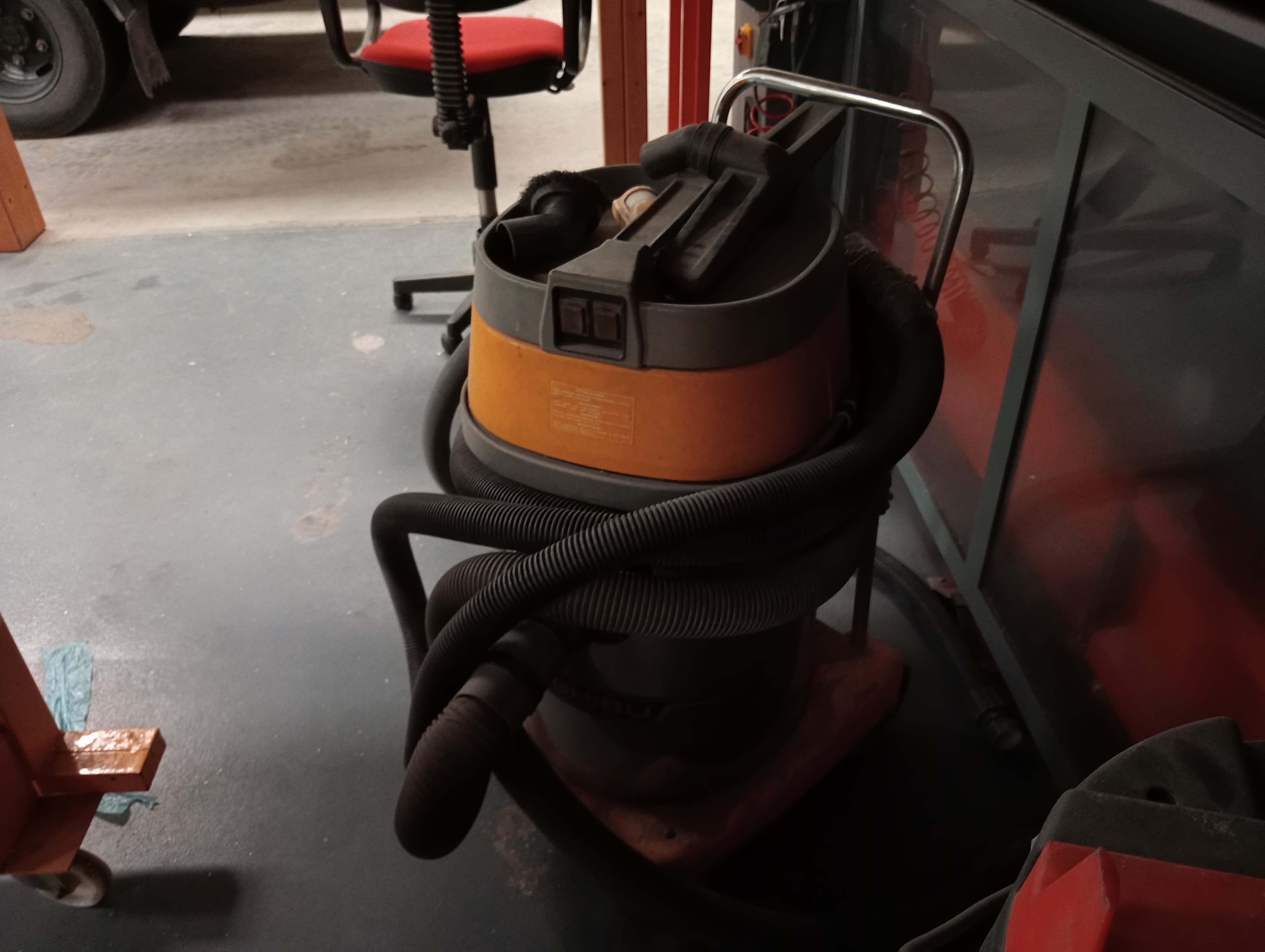 Aspirateur — image 2