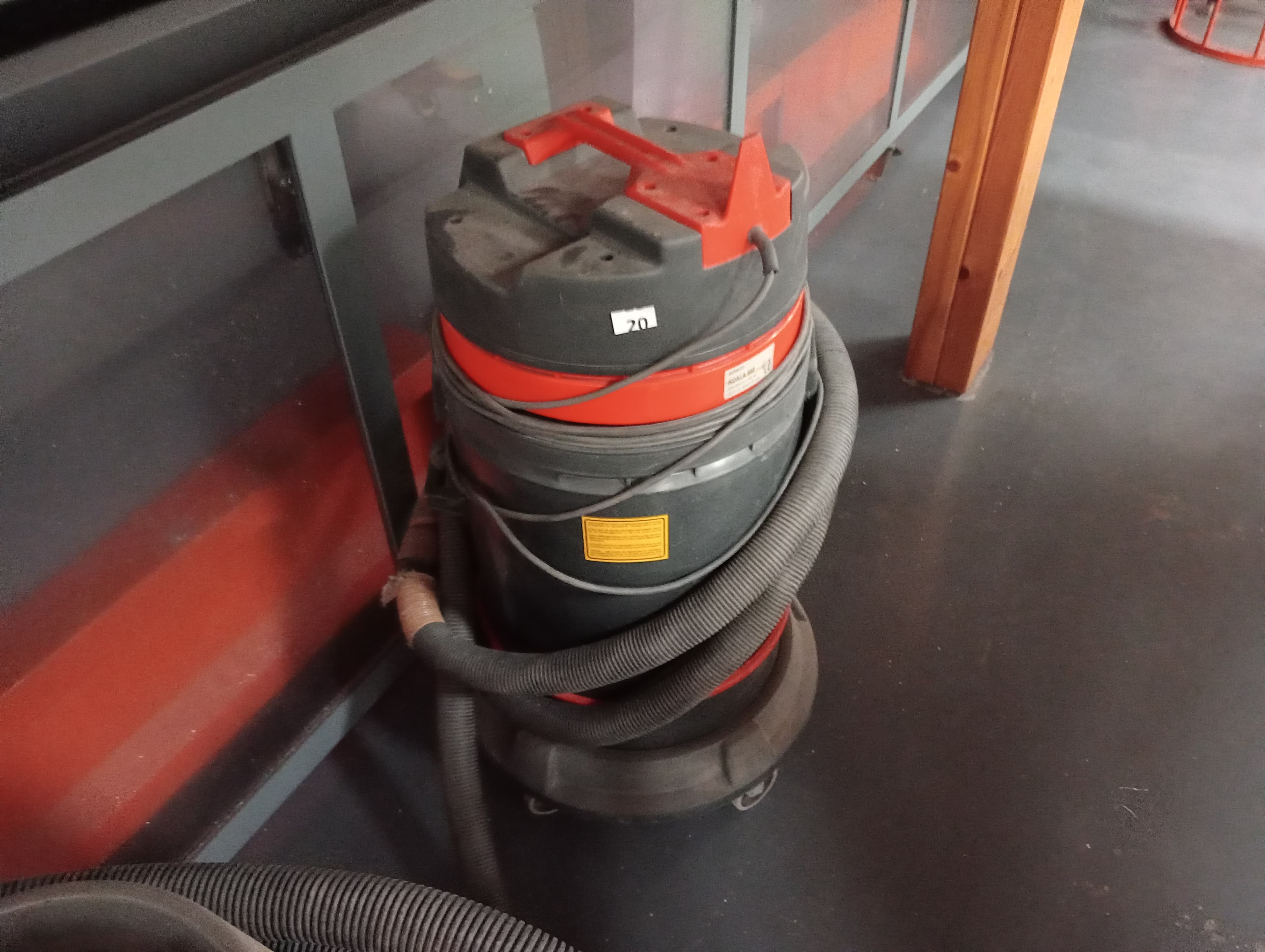 Aspirateur — image 1