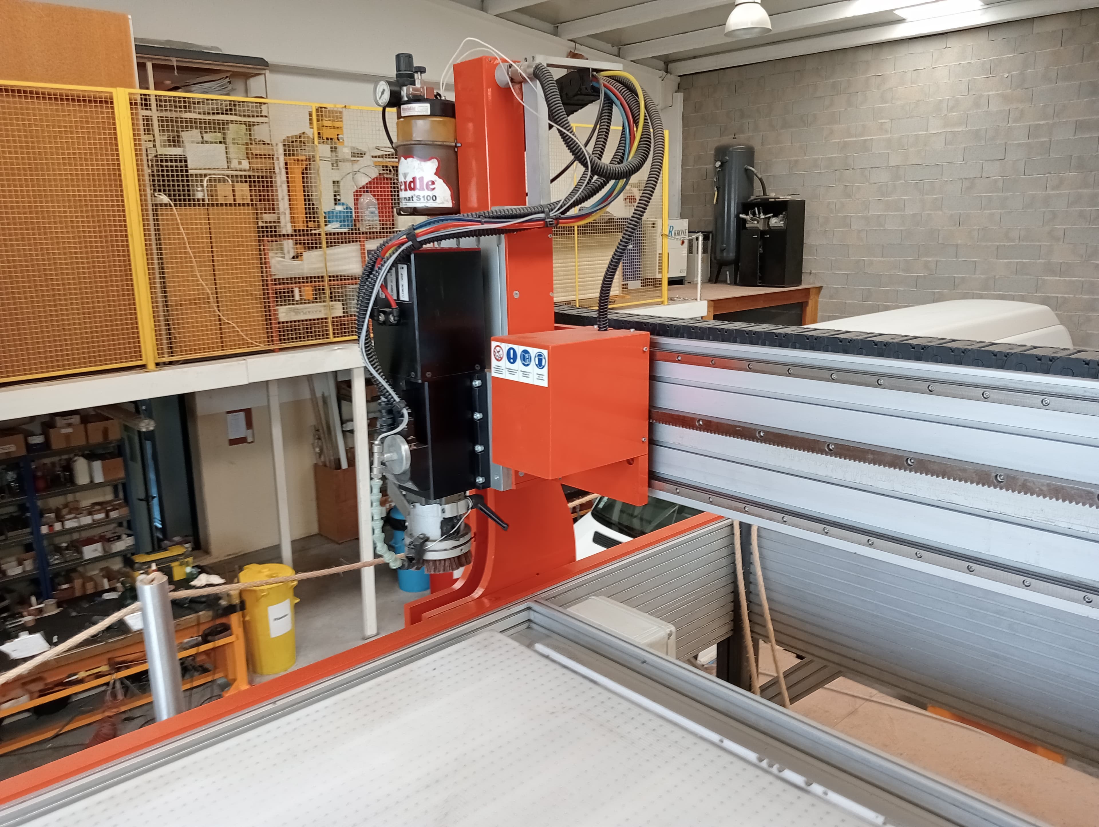CNC · Máquina de Lavar Chão — imagem 4