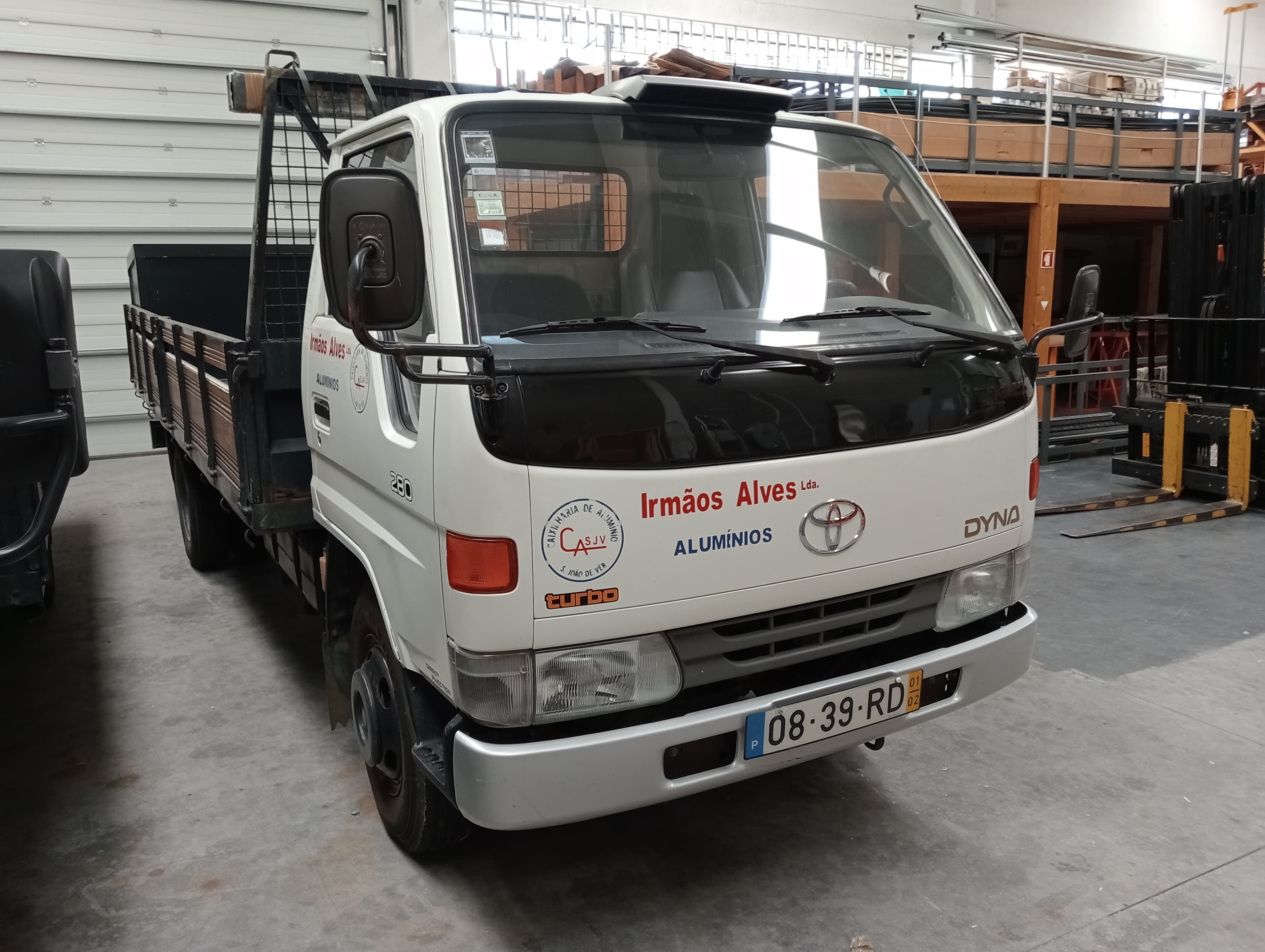 Toyota Dyna 280 · Ano 2001 — imagen 1