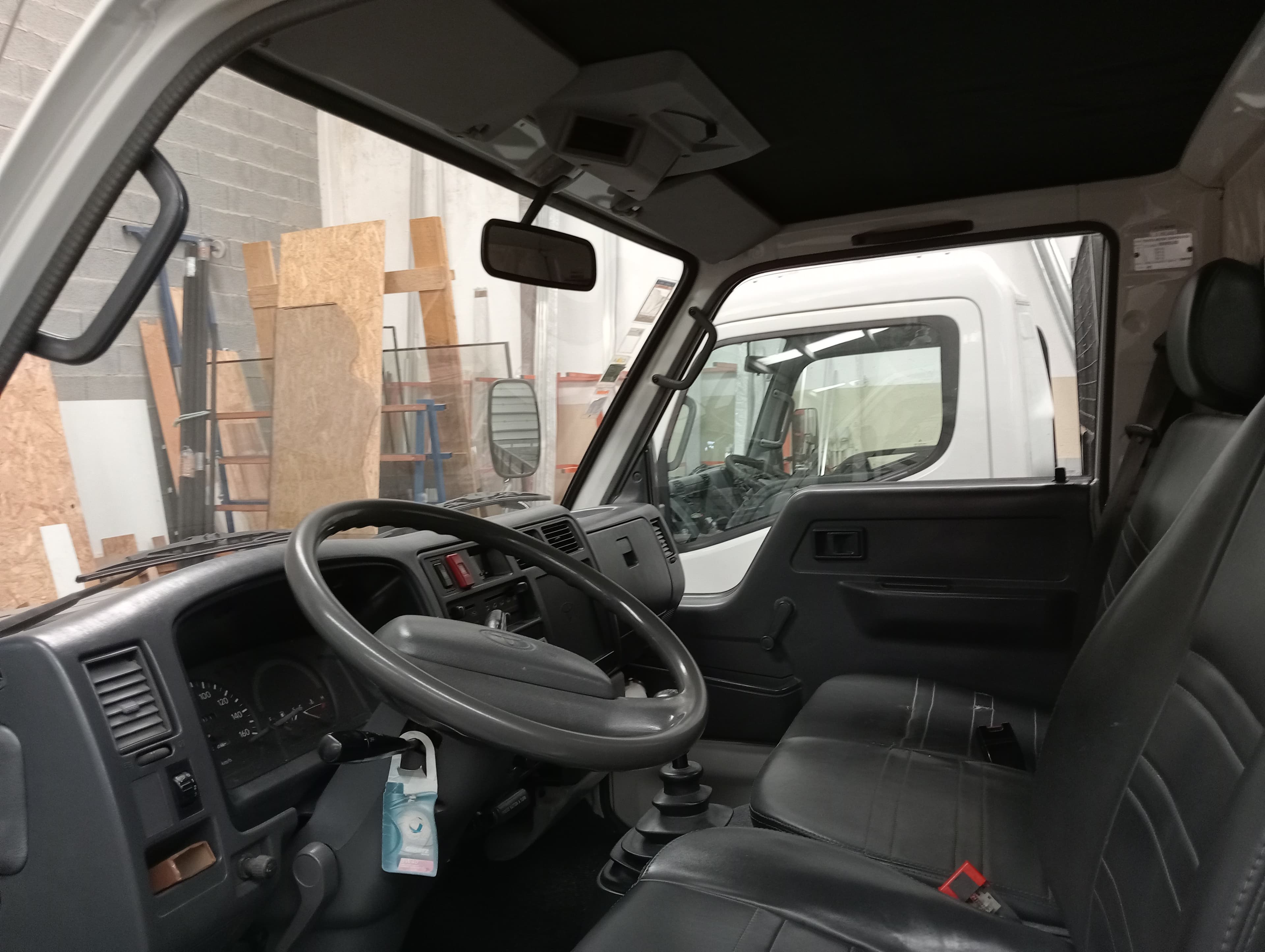 Toyota Dyna 280 · Ano 2001 — imagen 9