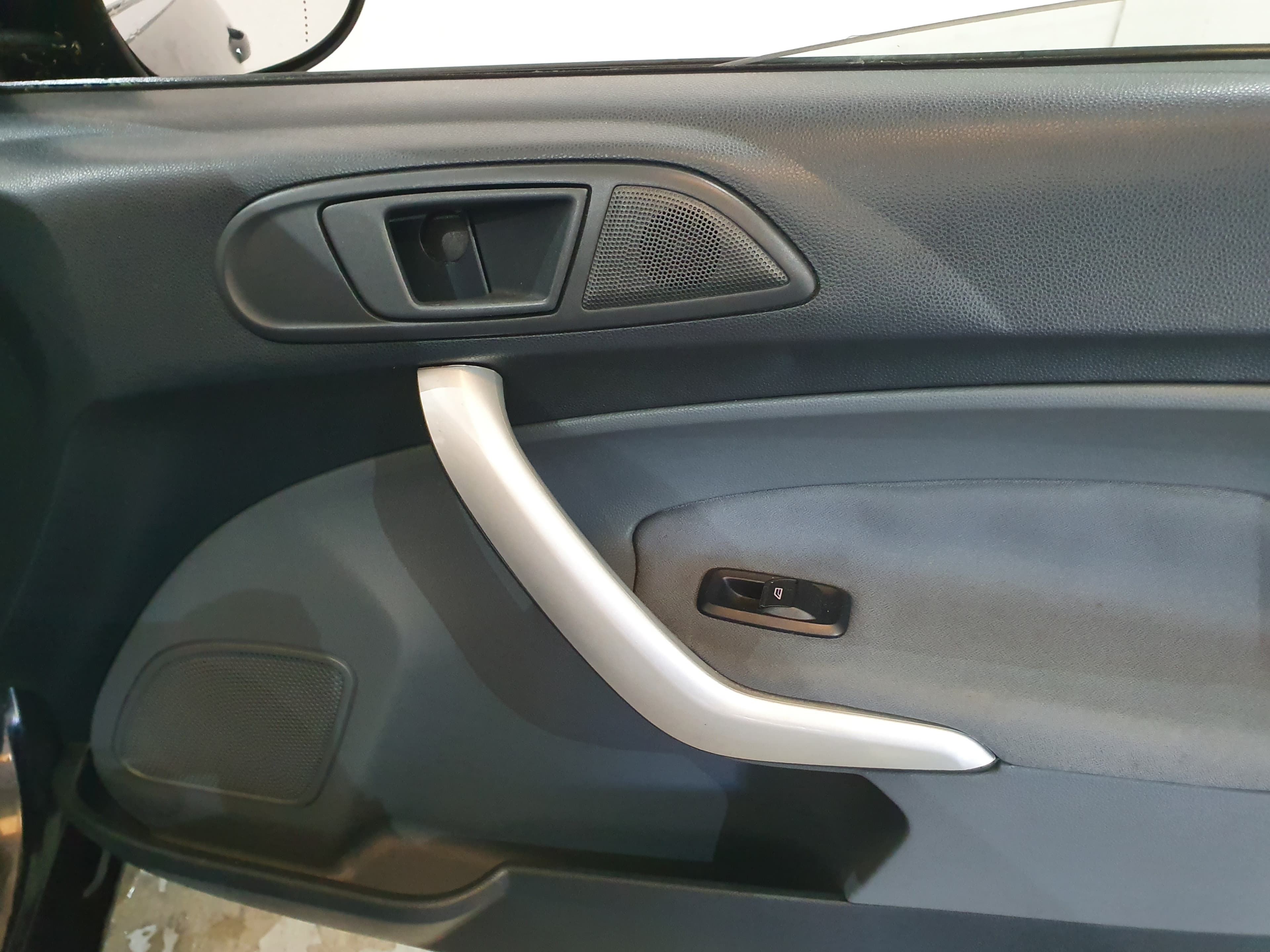 Ford Fiesta · Ano 2010 — imagen 21