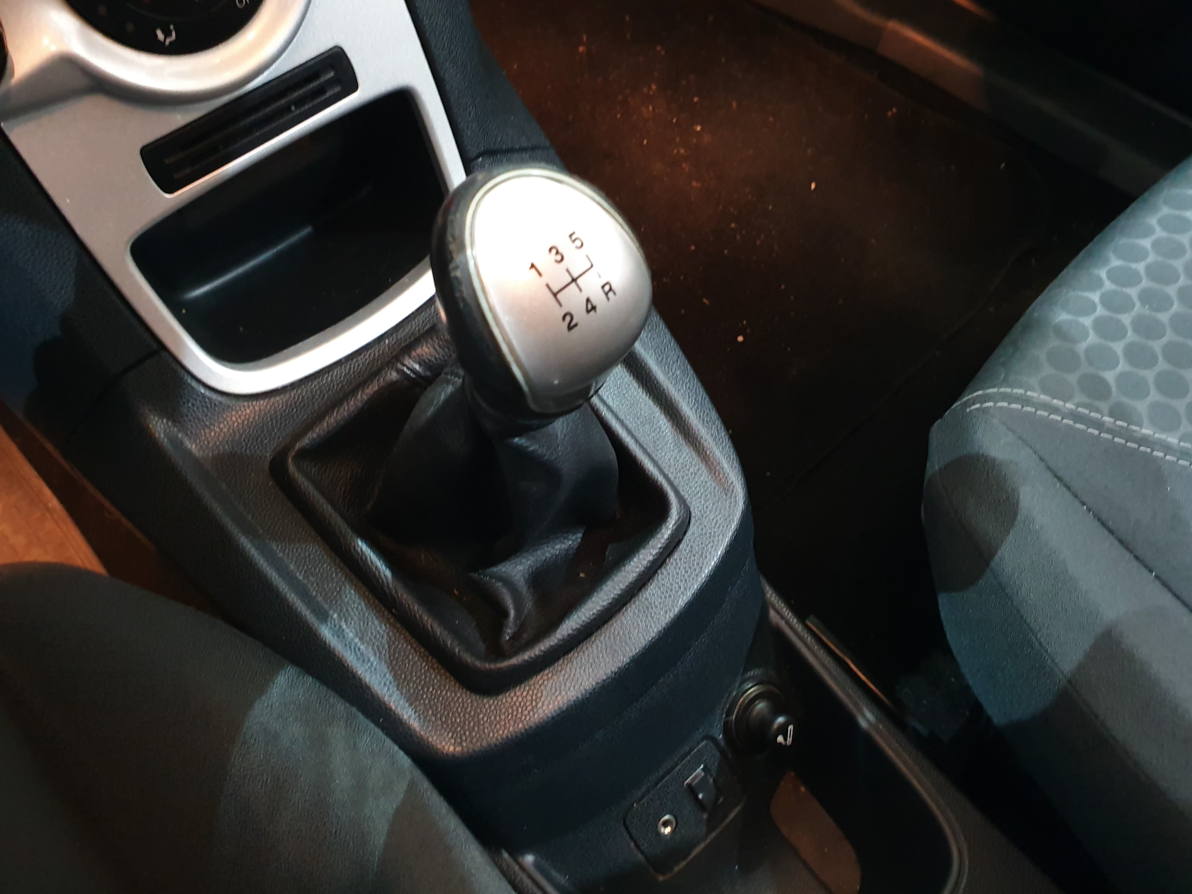 Ford Fiesta · Ano 2010 — imagen 33