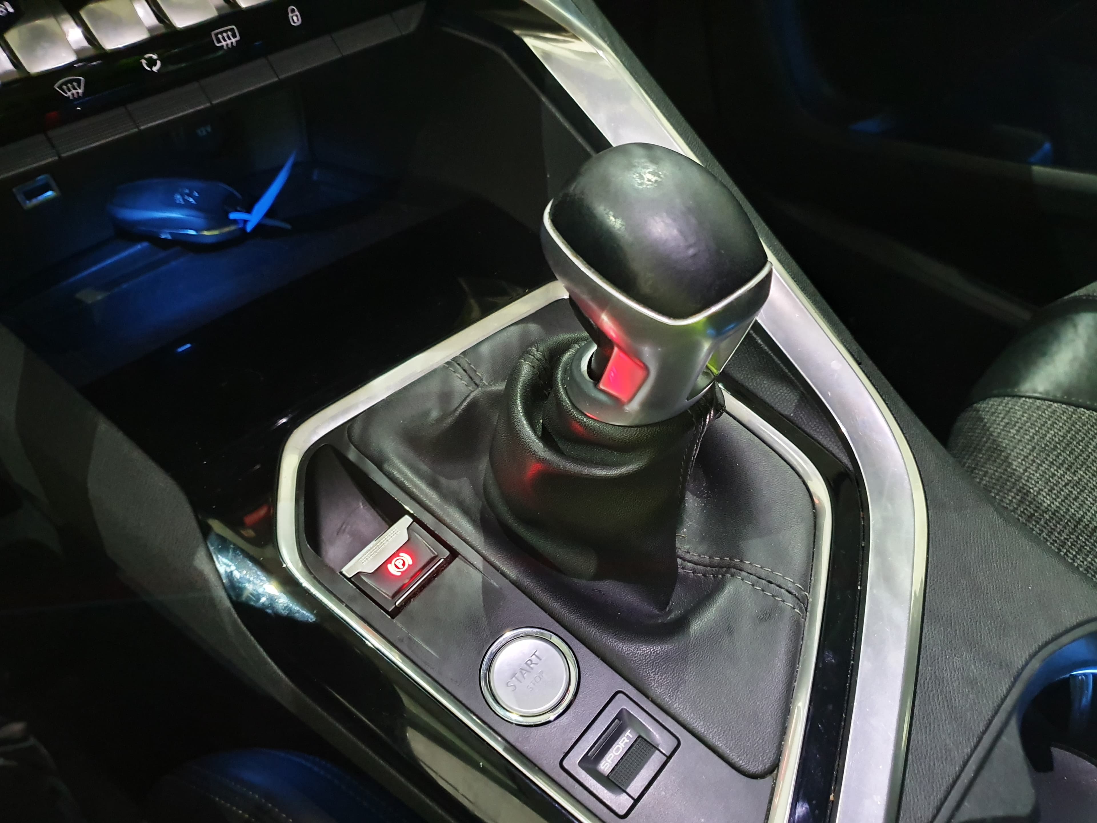 Peugeot 3008 · Ano 2017 — imagen 44
