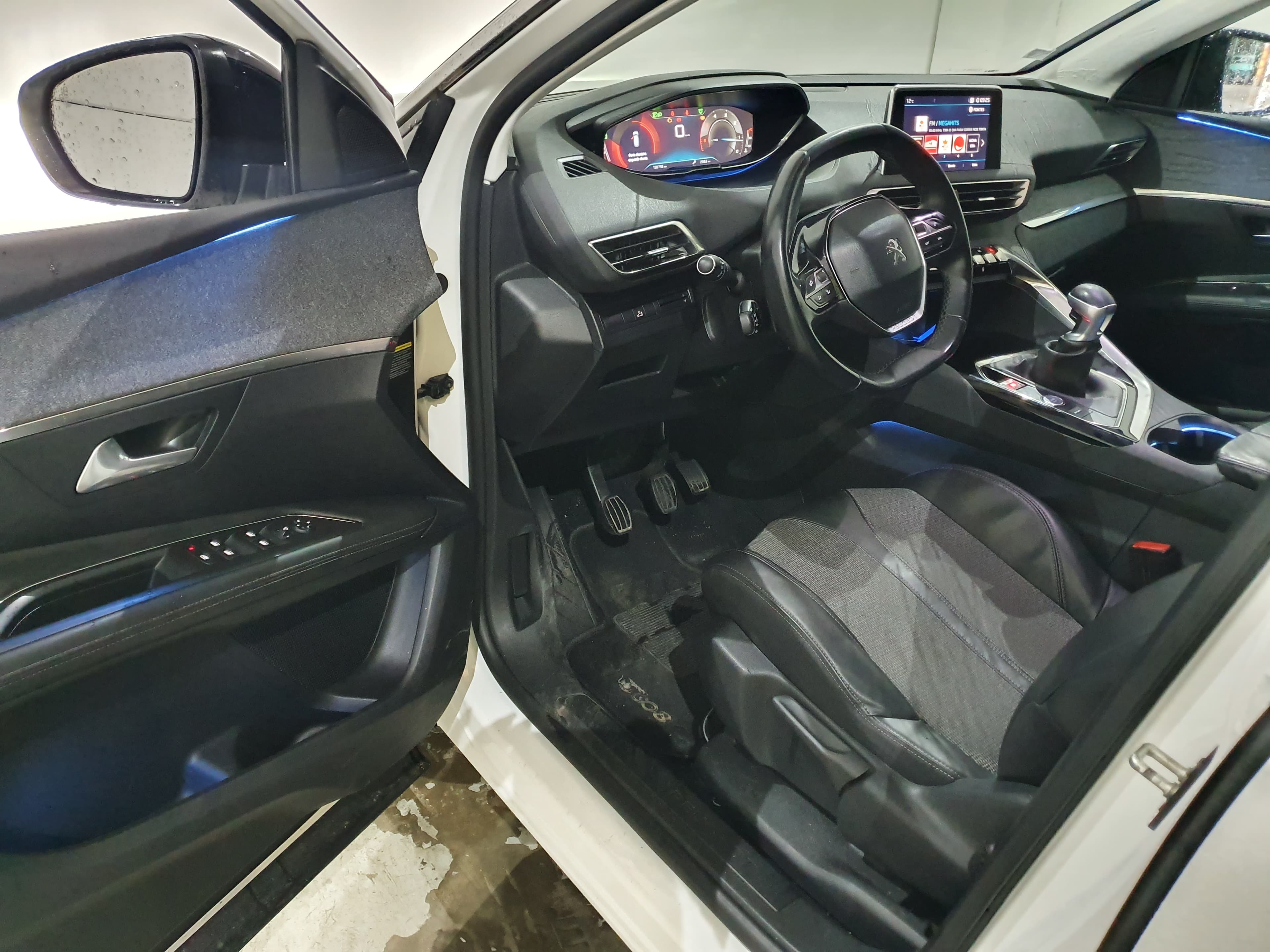 Peugeot 3008 · Ano 2017 — imagen 36