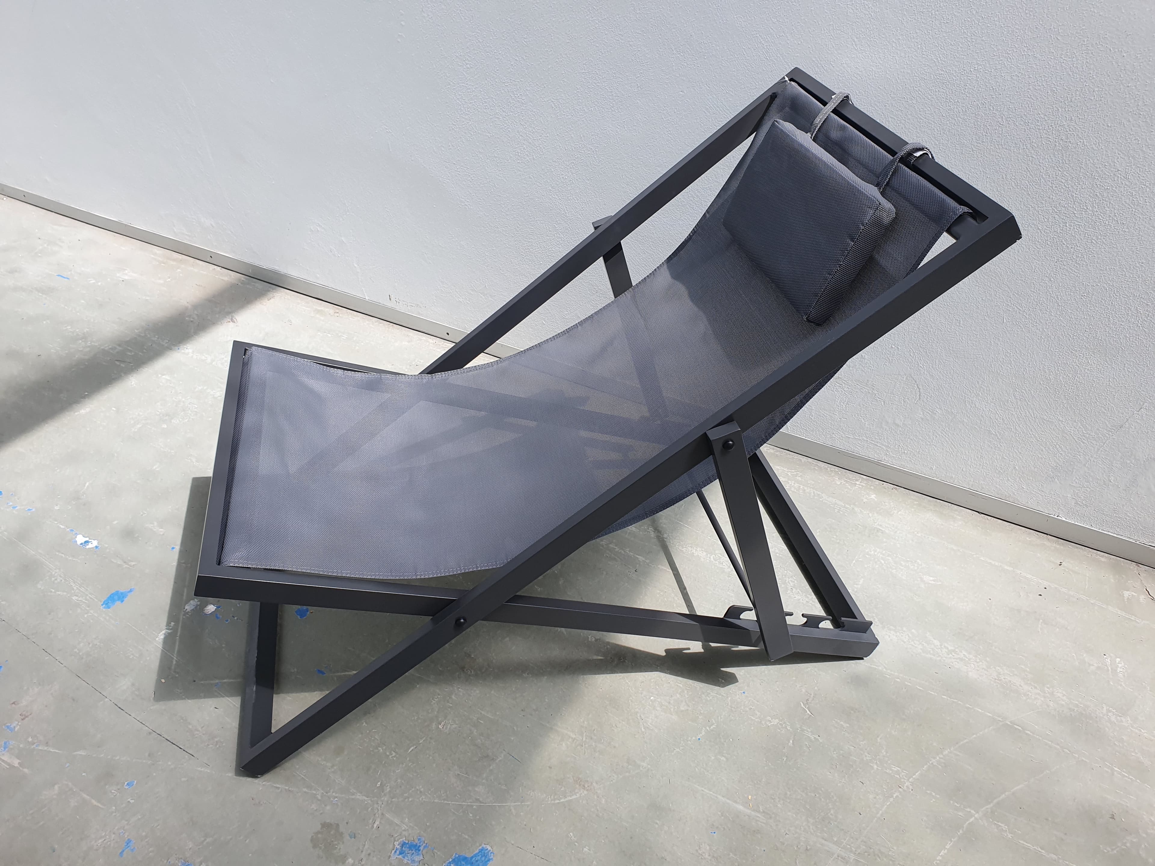 Chair — image 3