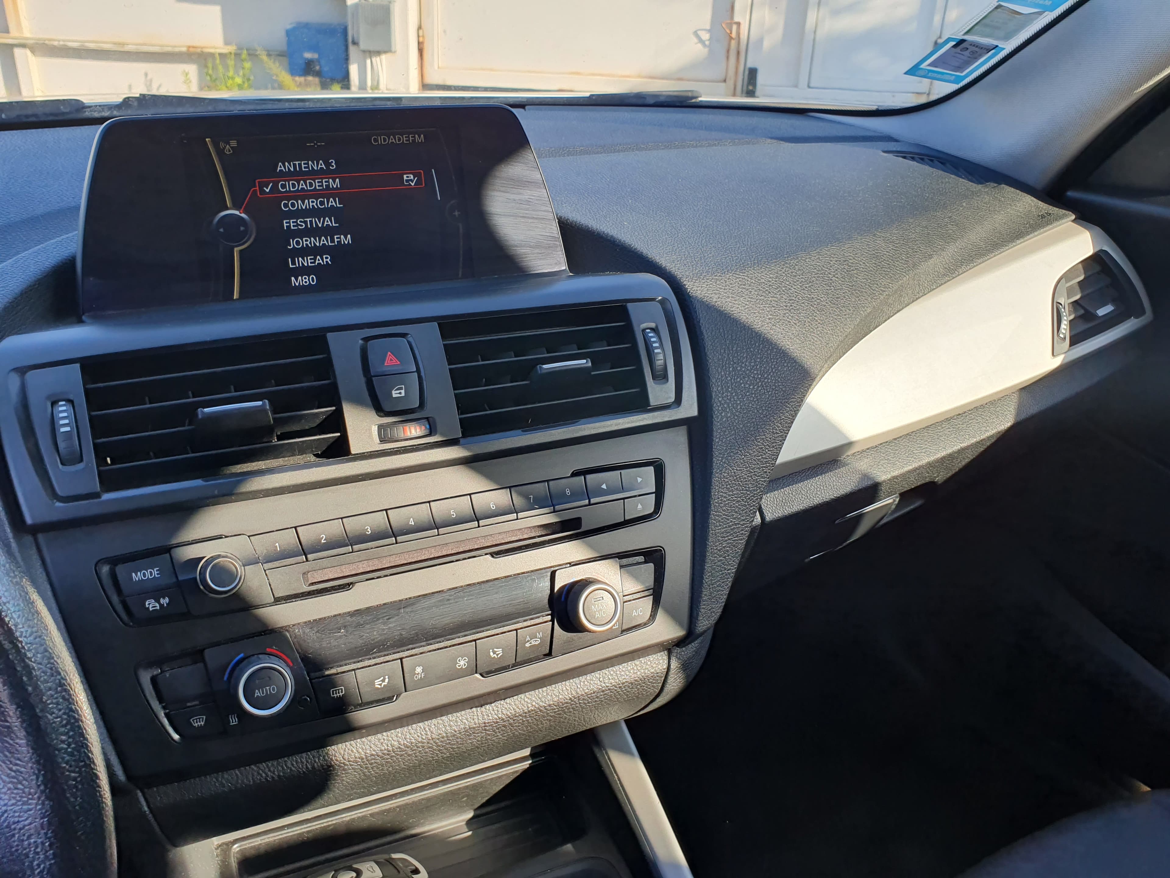 BMW 116D · Ano 2013 — imagem 34