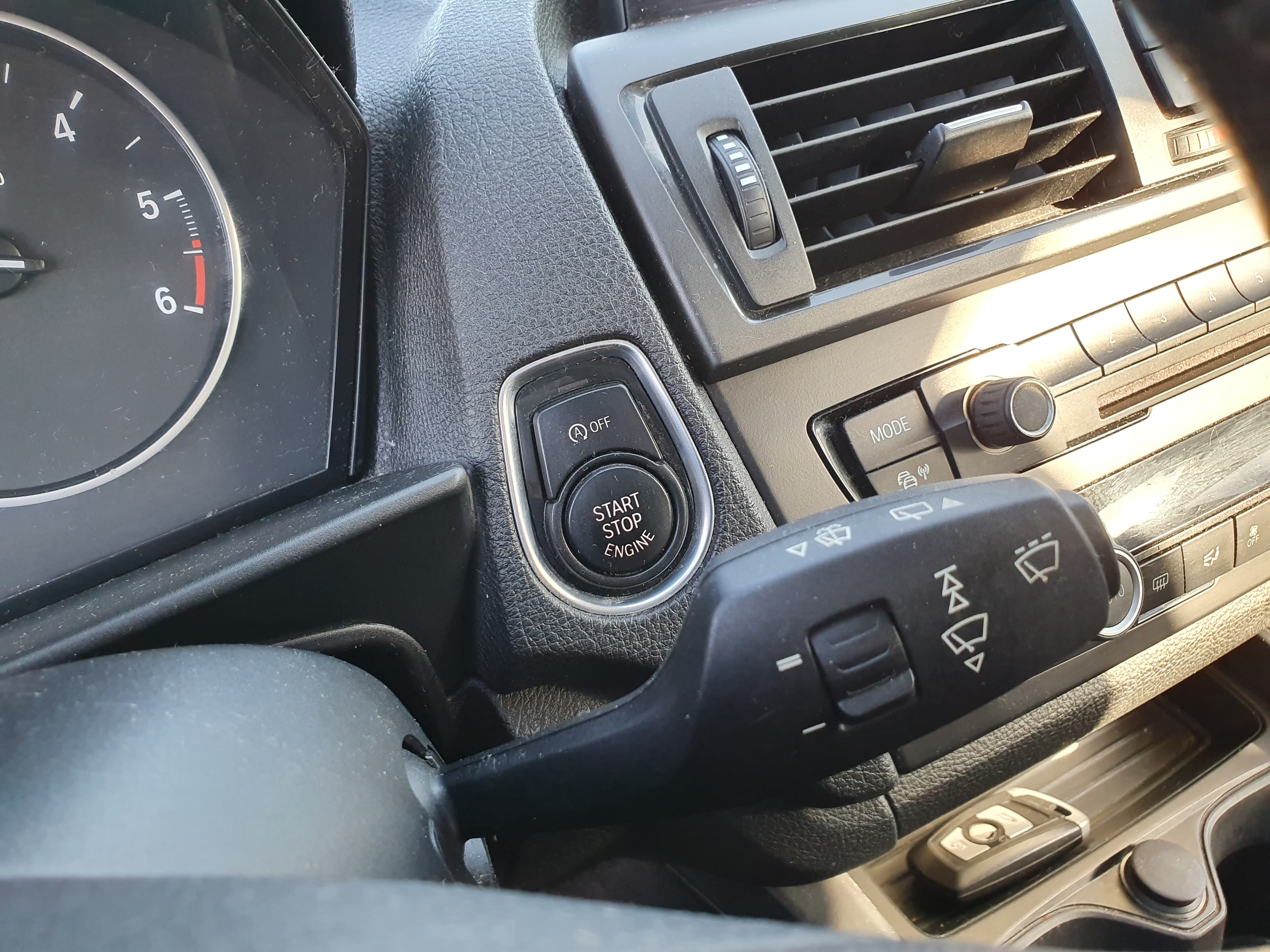 BMW 116D · Ano 2013 — imagem 40