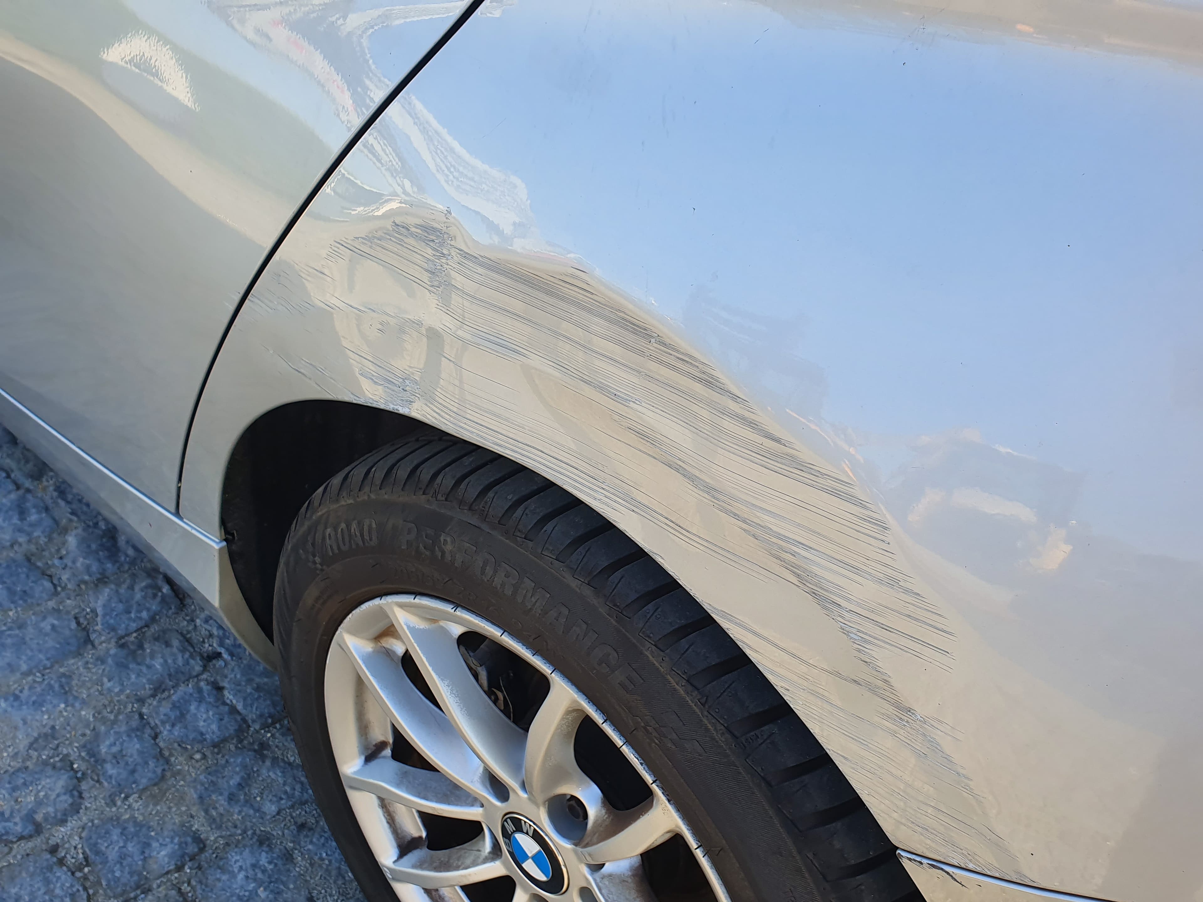 BMW 116D · Ano 2013 — imagem 12