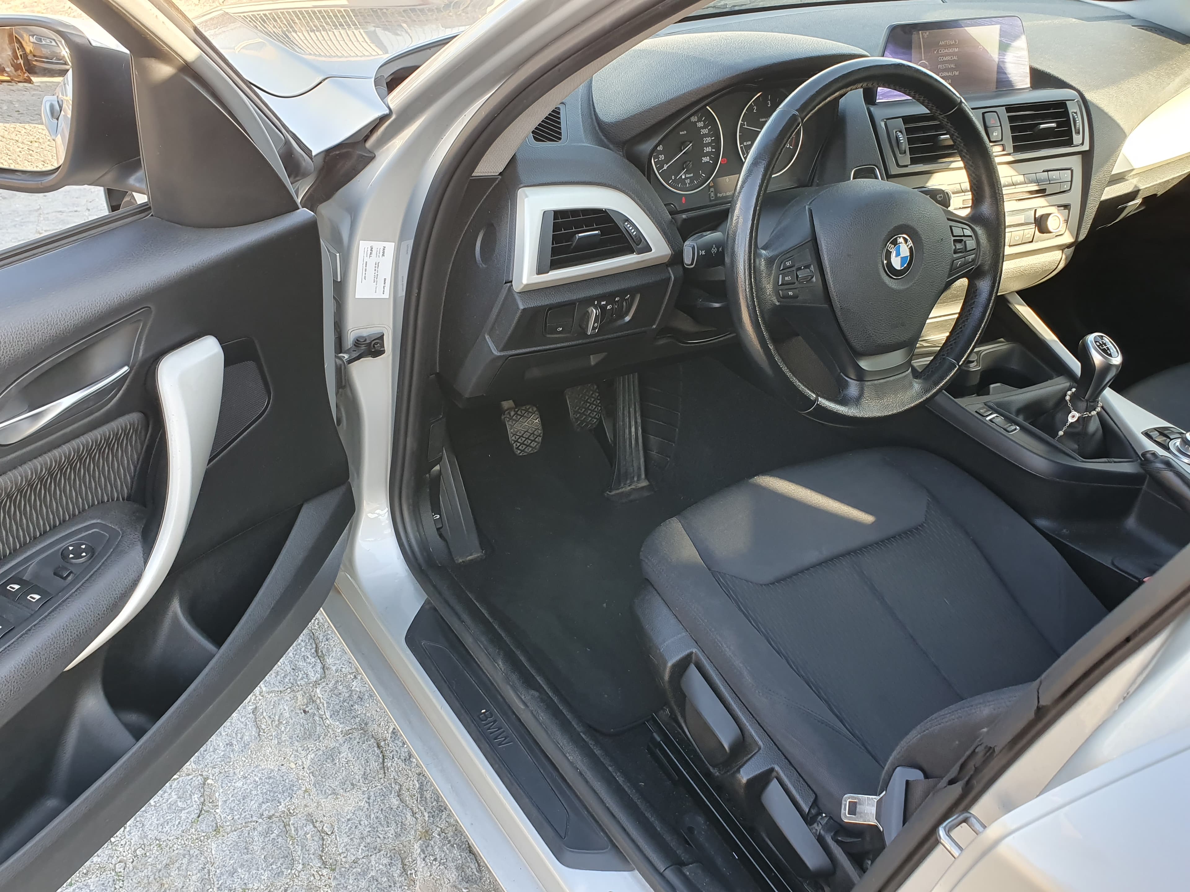 BMW 116D · Ano 2013 — imagem 29