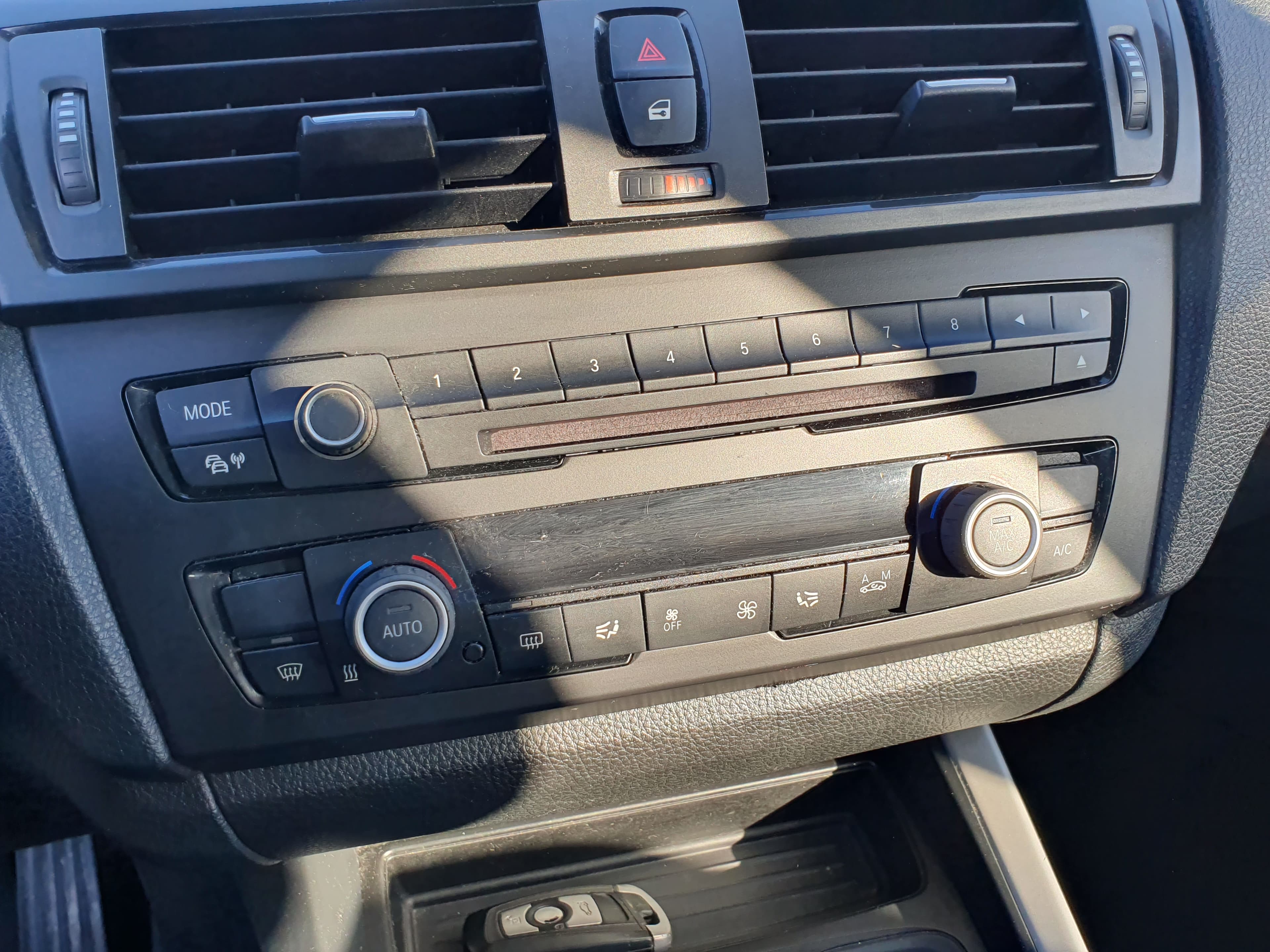 BMW 116D · Ano 2013 — imagem 36