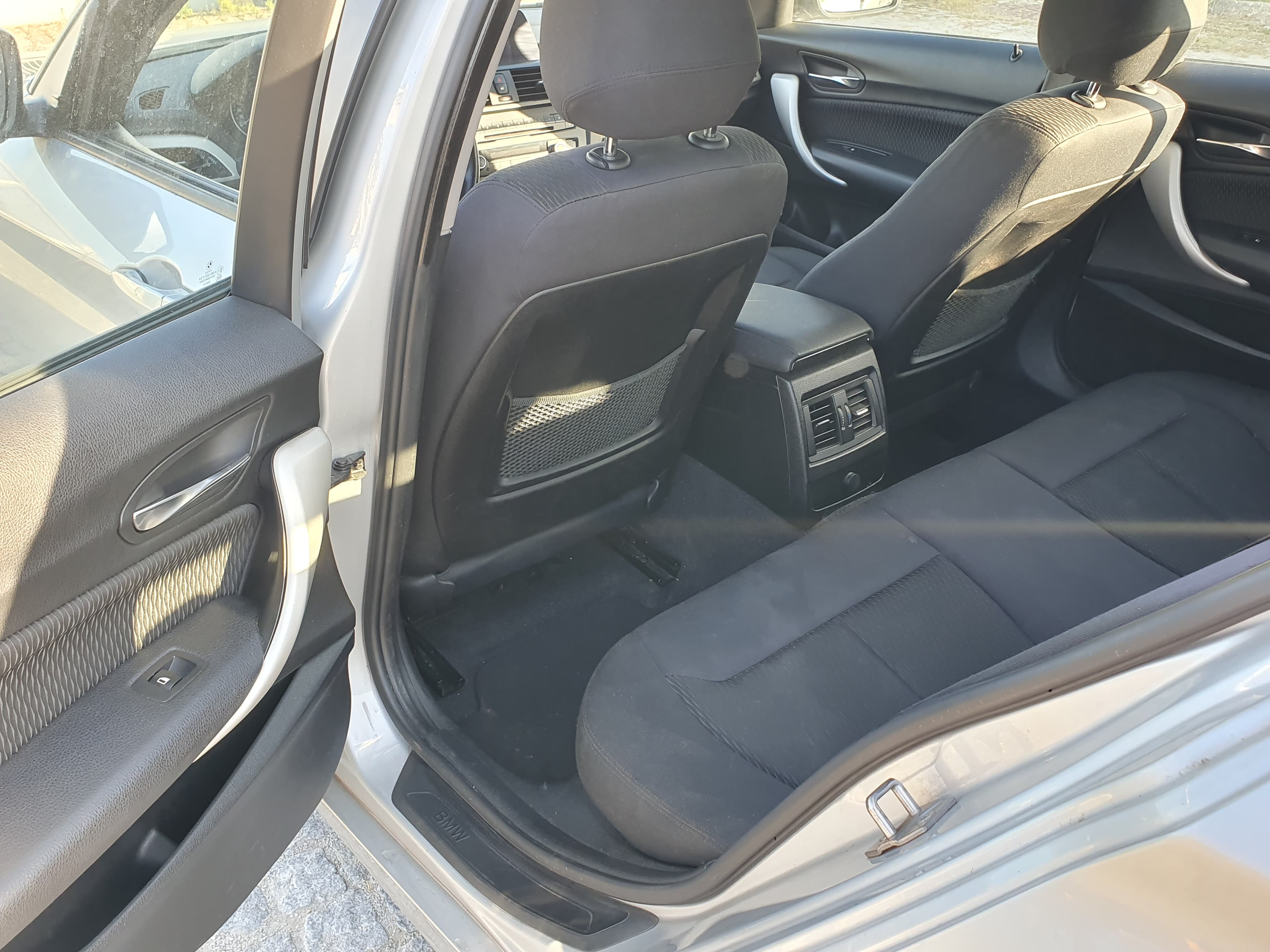 BMW 116D · Ano 2013 — imagem 26