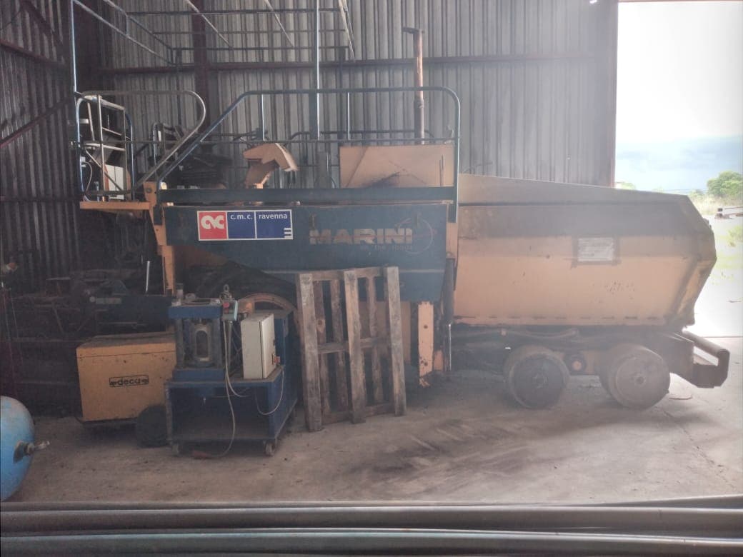 Pavimentadora de asfalto MARINI MF564 — imagen 1