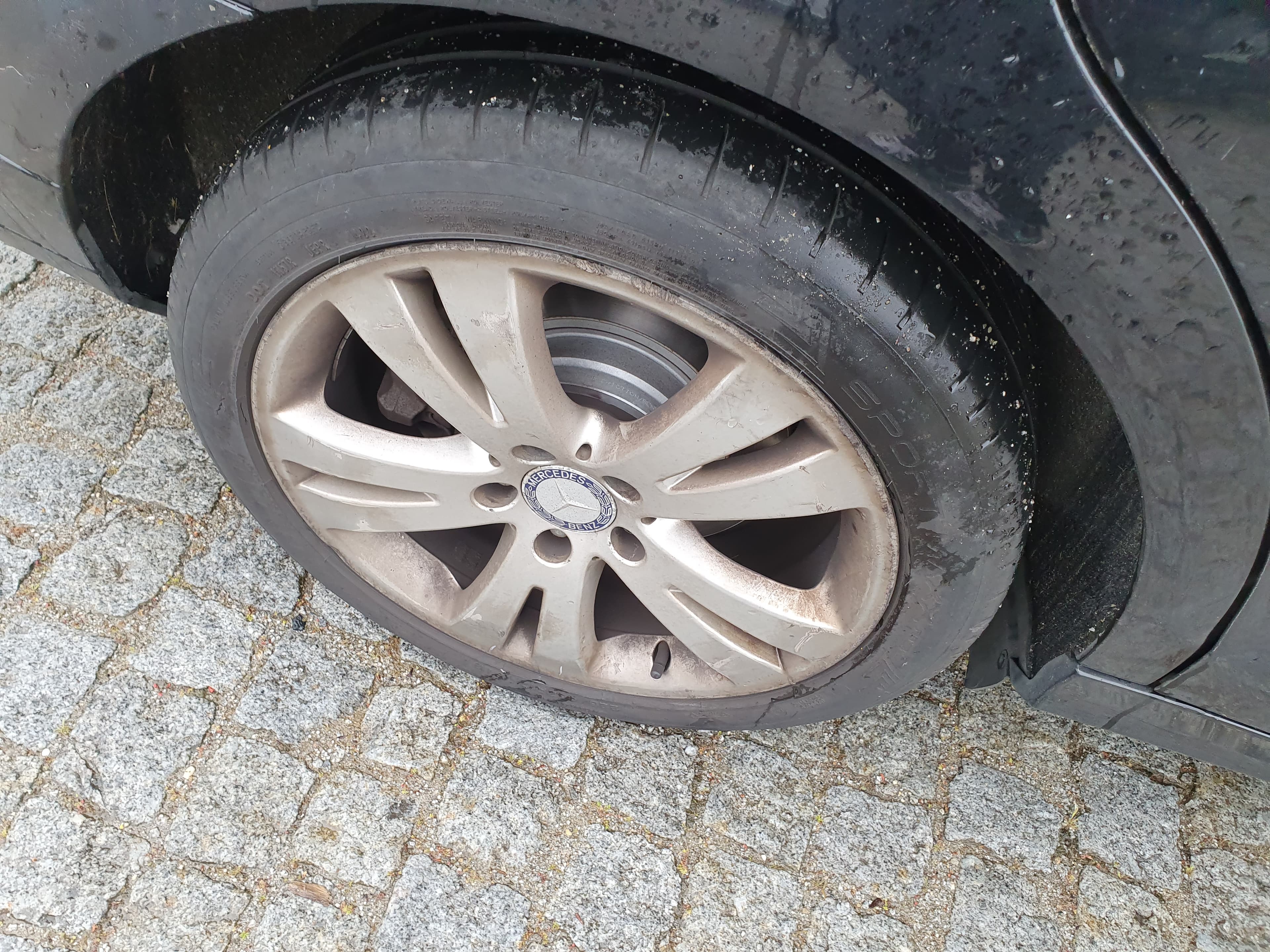 Mercedes-Benz C220 · Ano 2010 — imagem 23