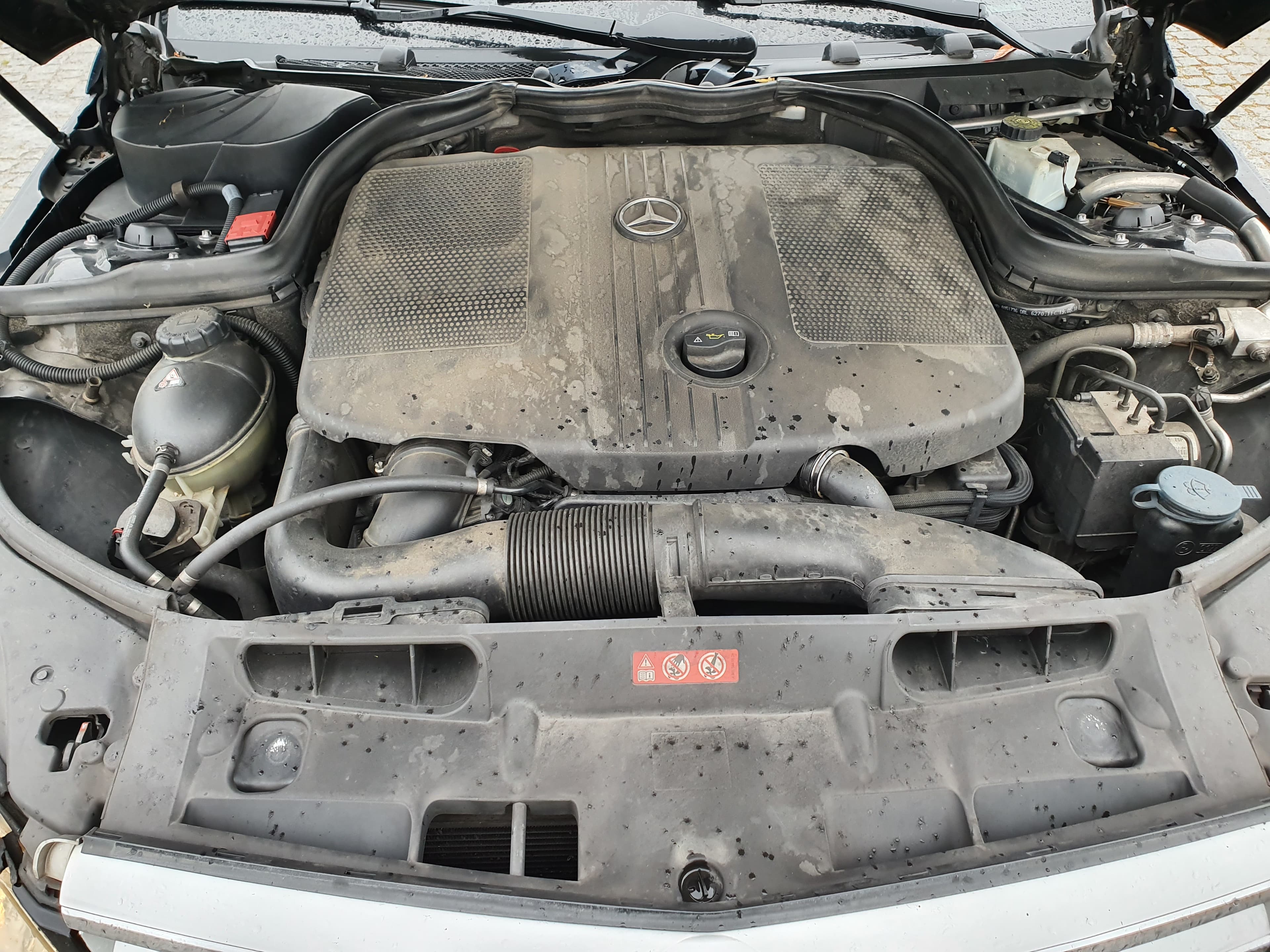 Mercedes-Benz C220 · Ano 2010 — imagem 10