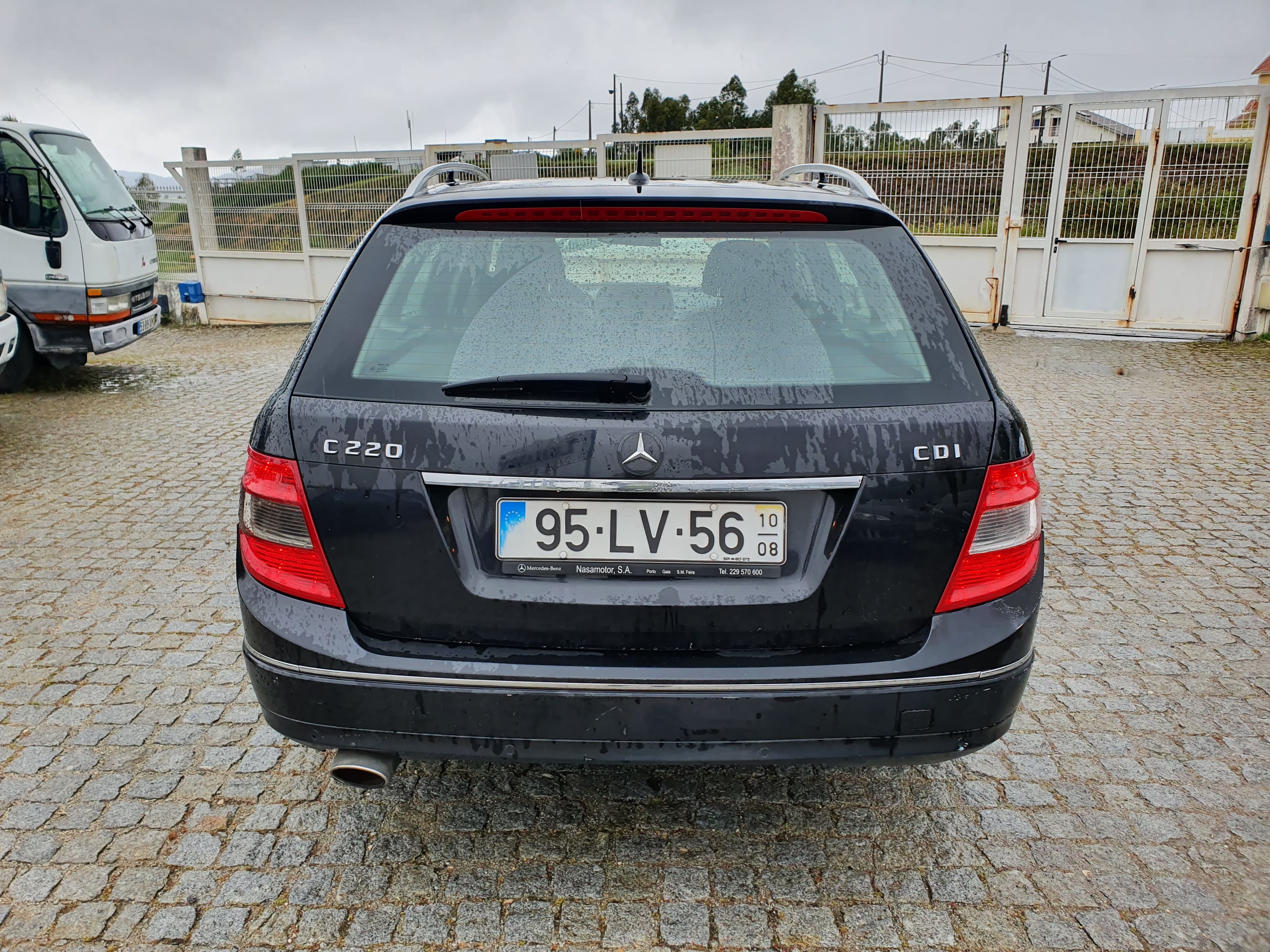 Mercedes-Benz C220 · Ano 2010 — imagem 6