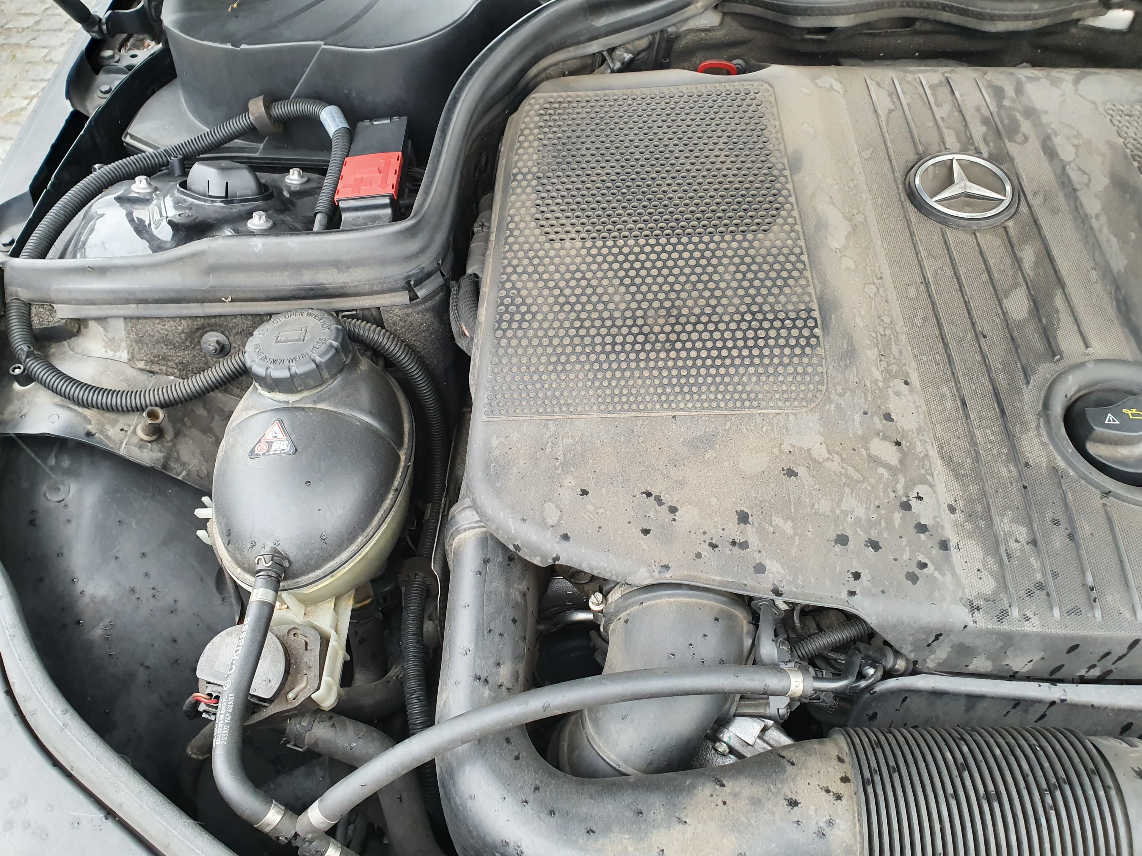 Mercedes-Benz C220 · Ano 2010 — imagem 11
