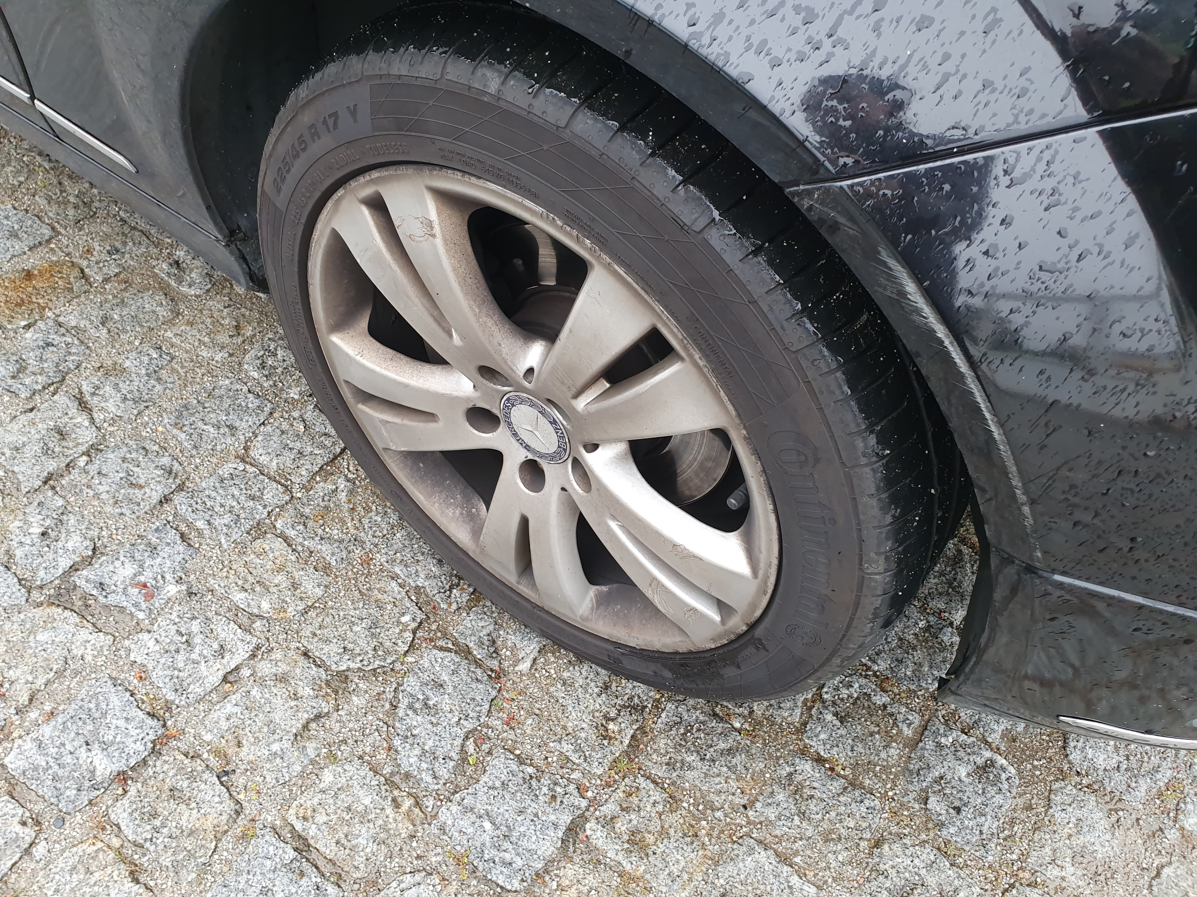 Mercedes-Benz C220 · Ano 2010 — imagem 22