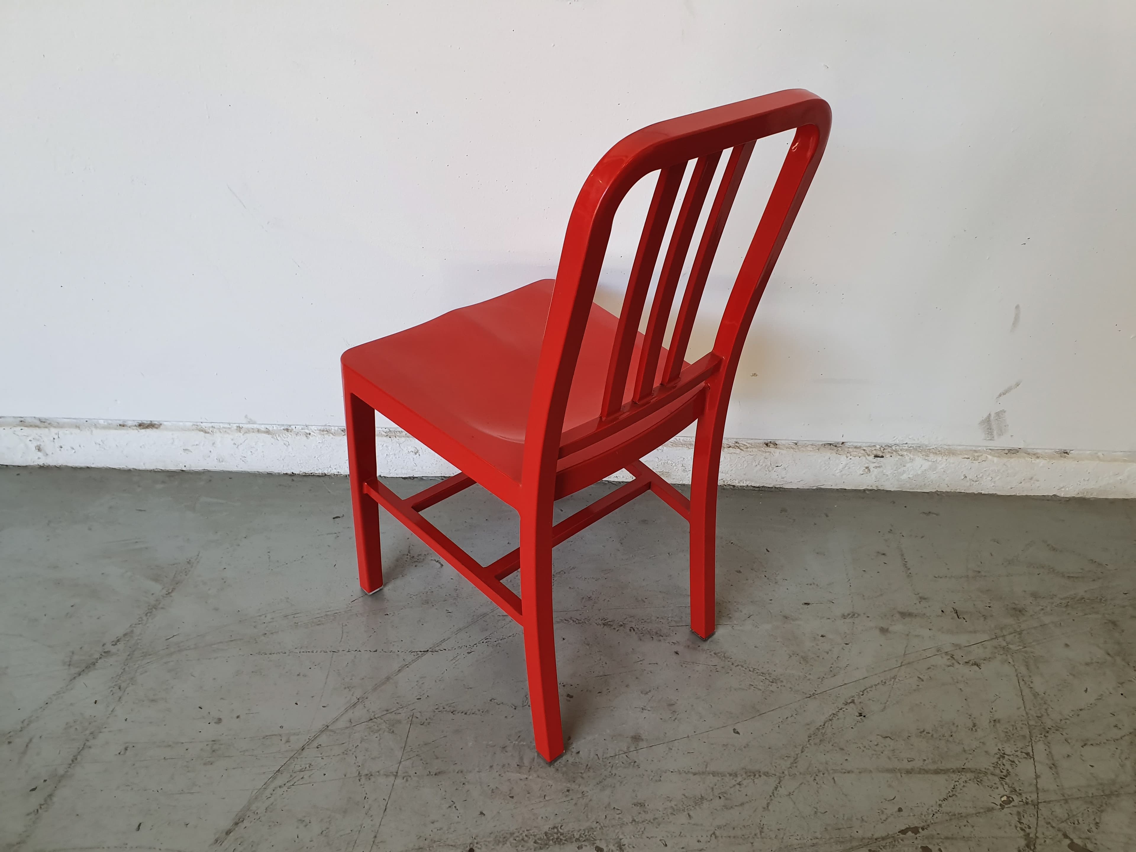 Chair — image 4