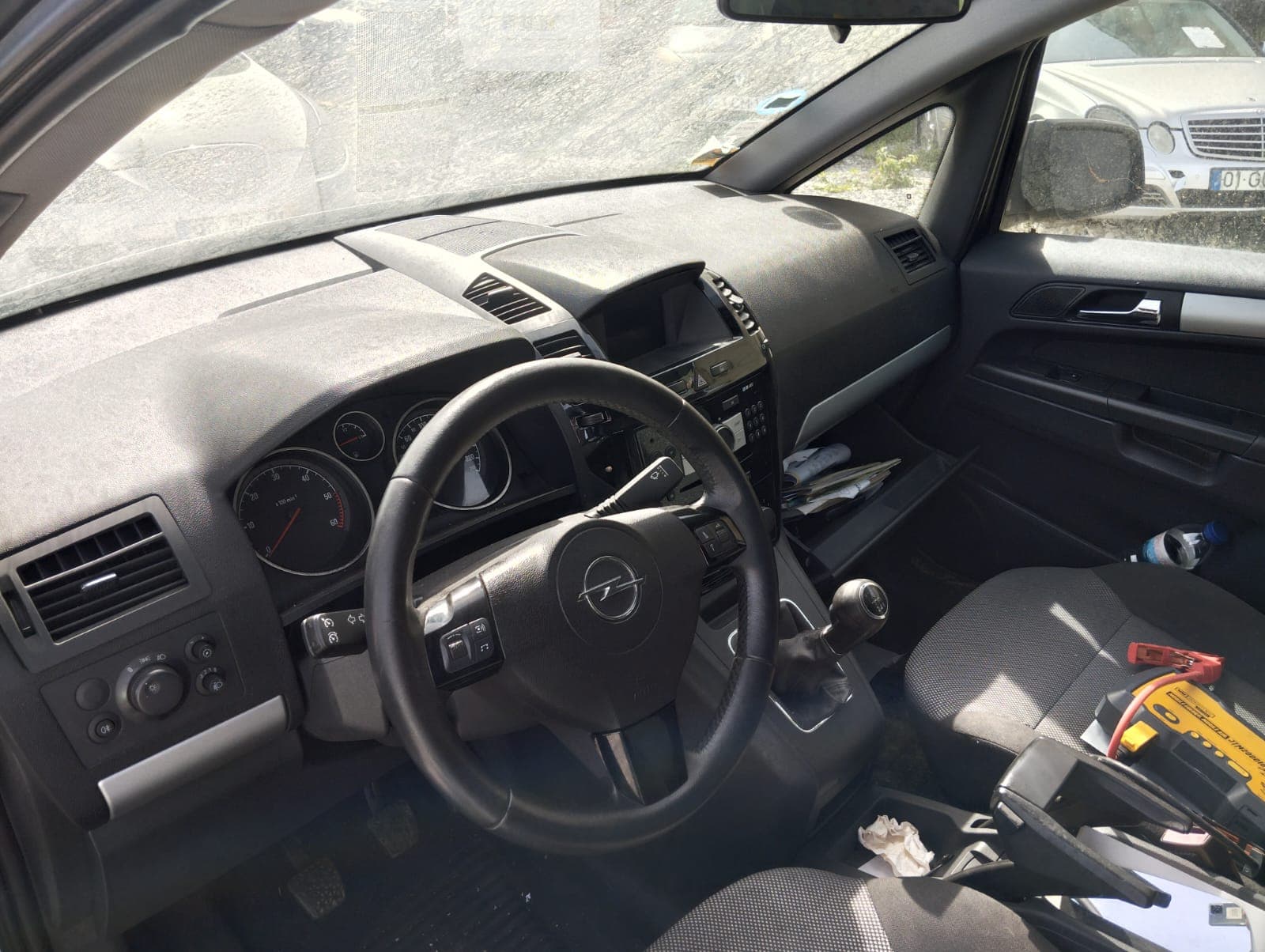 Opel Zafira 1.7 CDTI · Ano 2011 — image 10