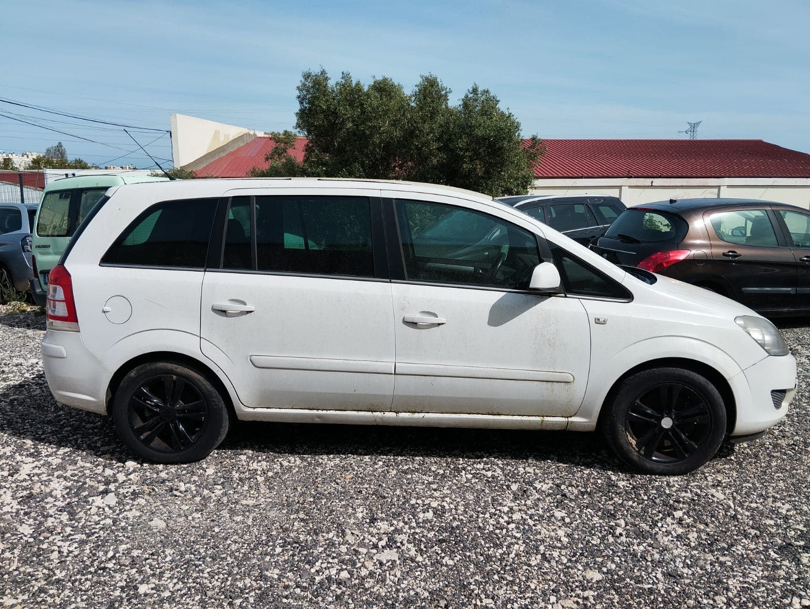 Opel Zafira 1.7 CDTI · Ano 2011 — image 3