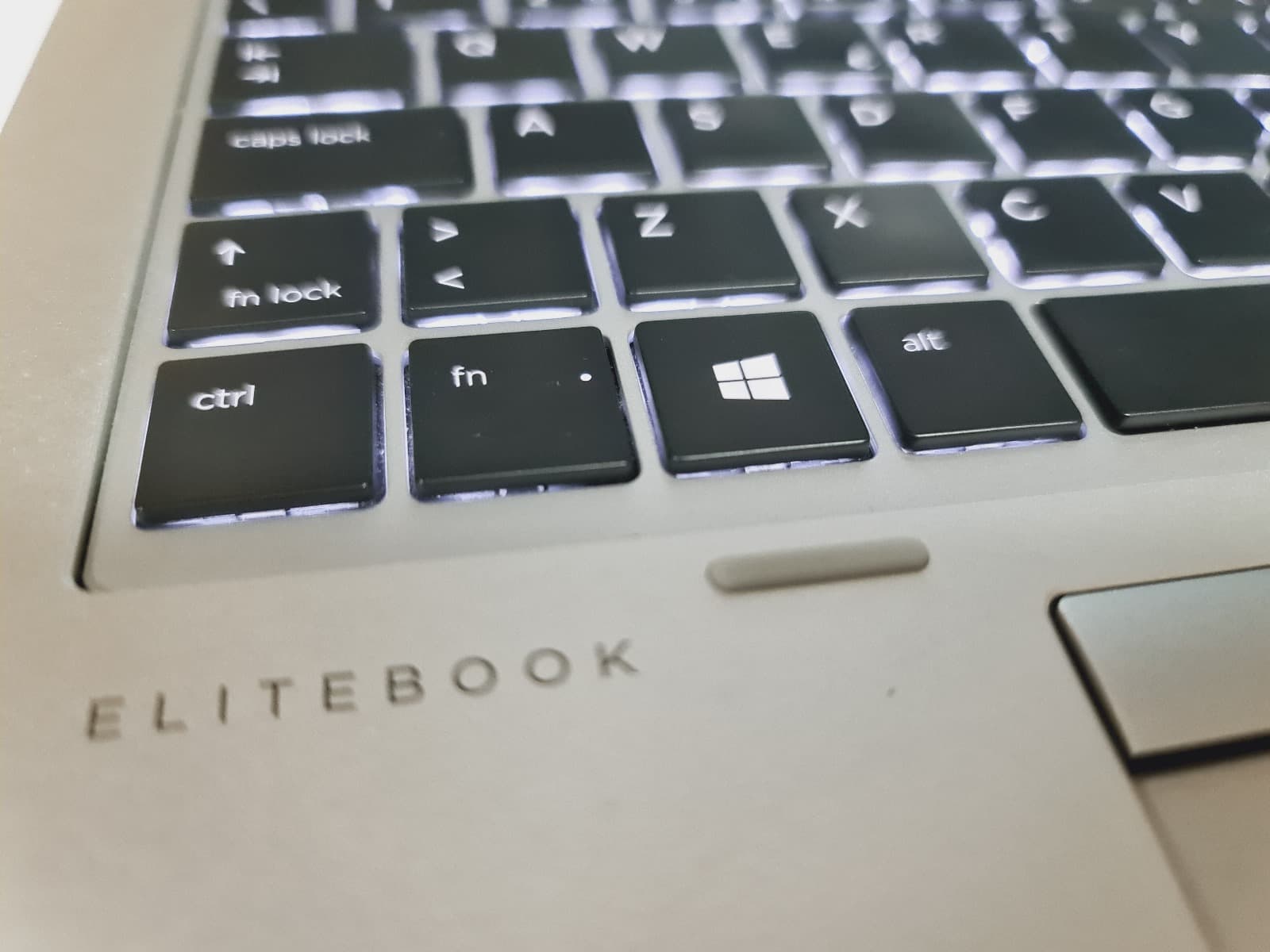 Portátil HP EliteBook 755 G5 — imagen 4