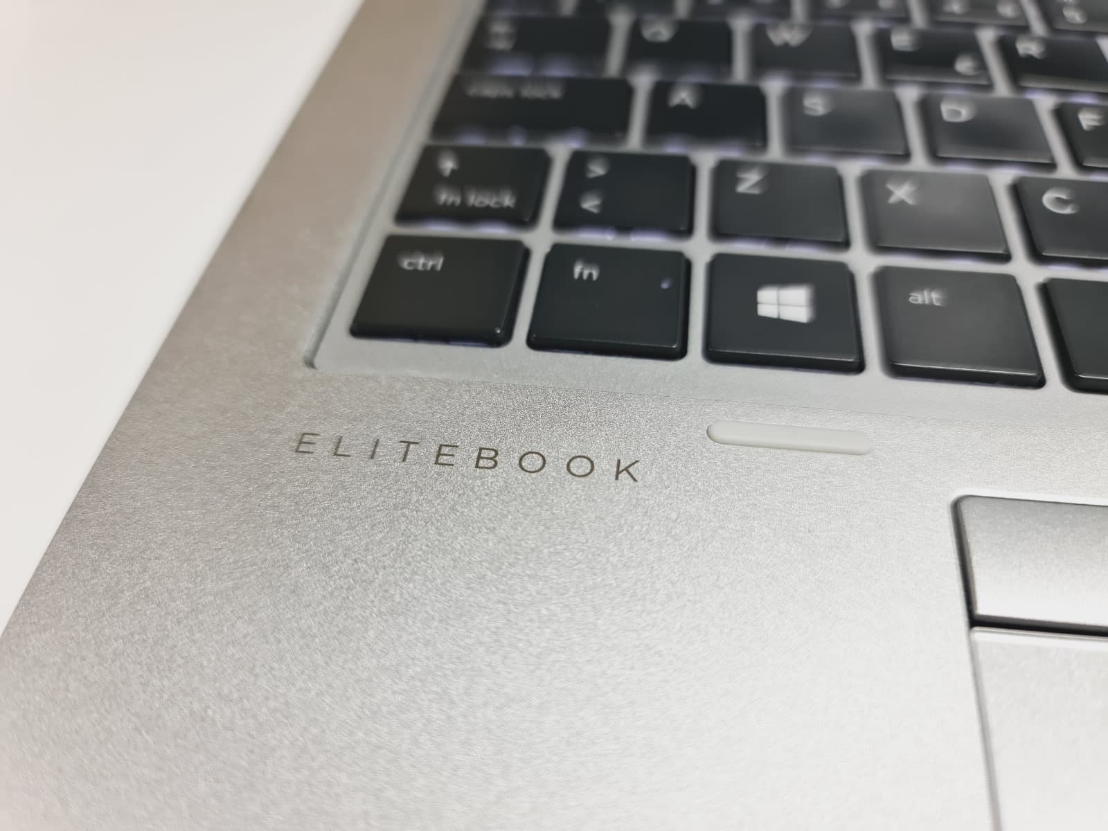 Portátil HP EliteBook 755 G5 — imagen 5