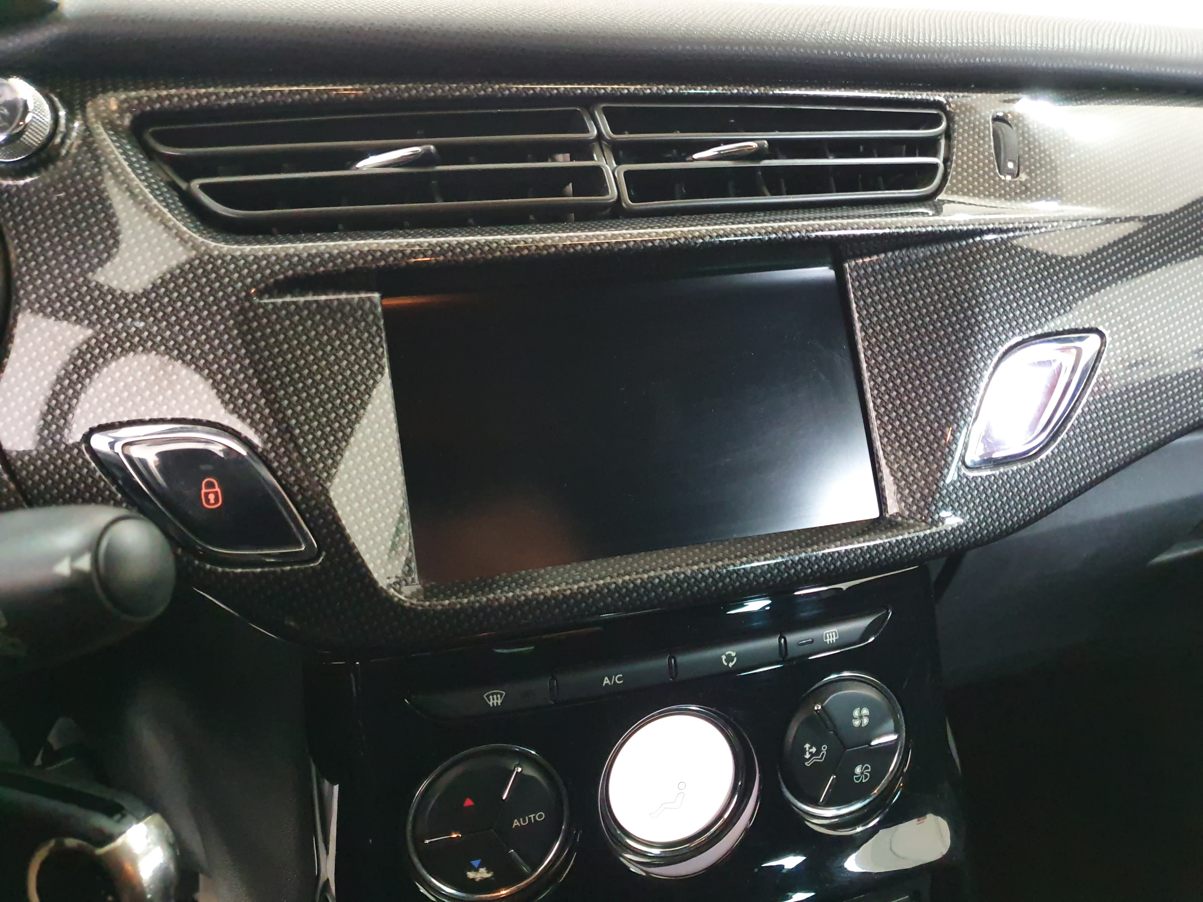 Citroën DS3 · Ano 2012 — image 32