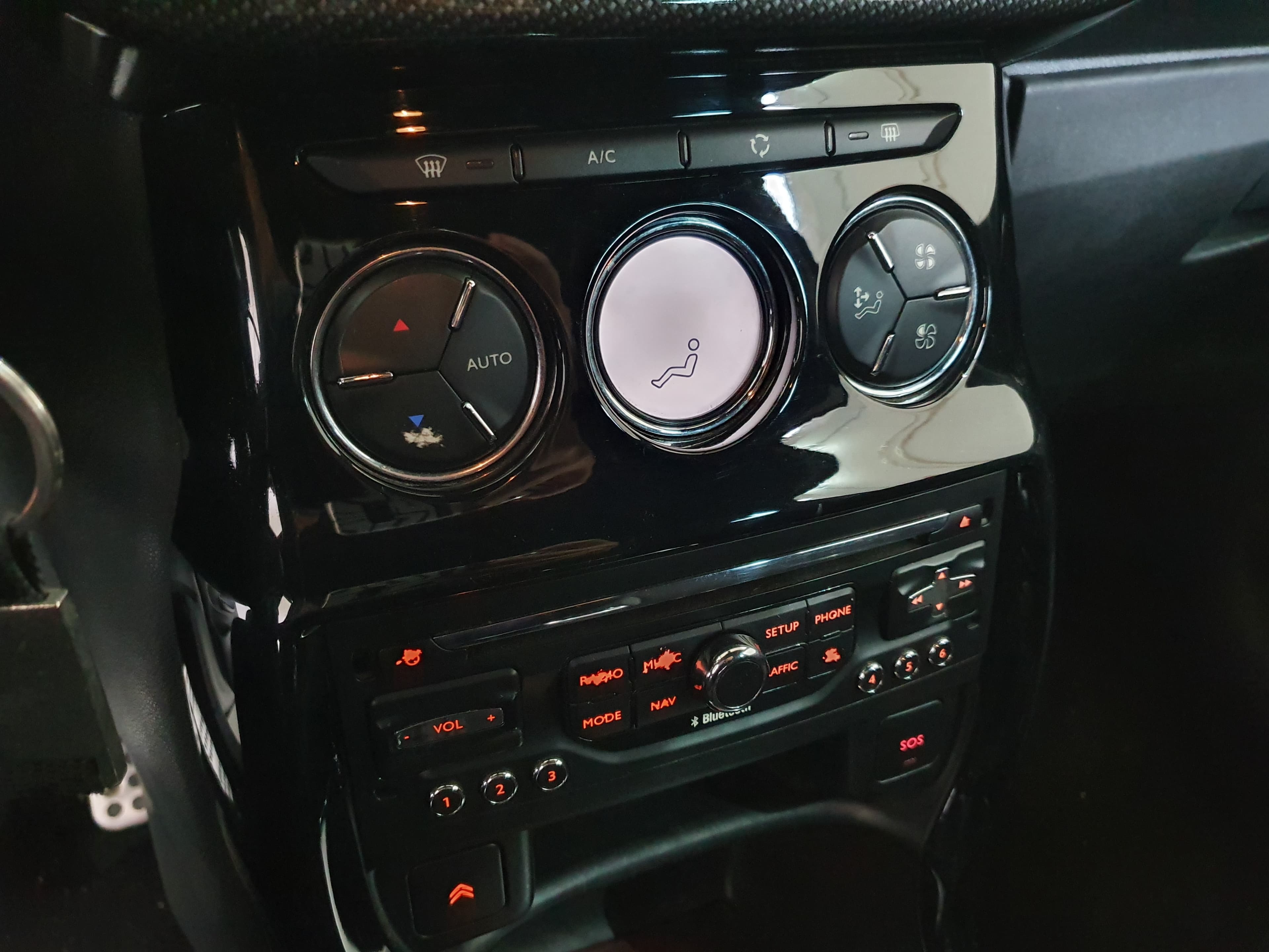 Citroën DS3 · Ano 2012 — image 38