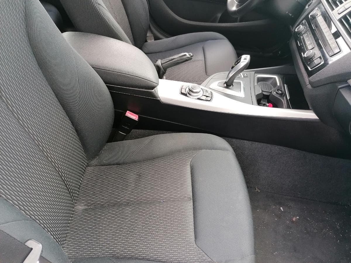 BMW 118D · Ano 2015 — imagem 18