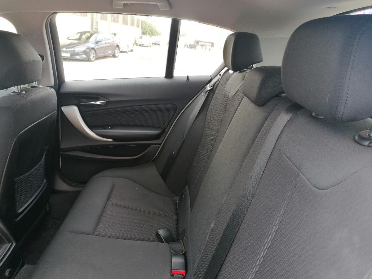 BMW 118D · Ano 2015 — imagem 22