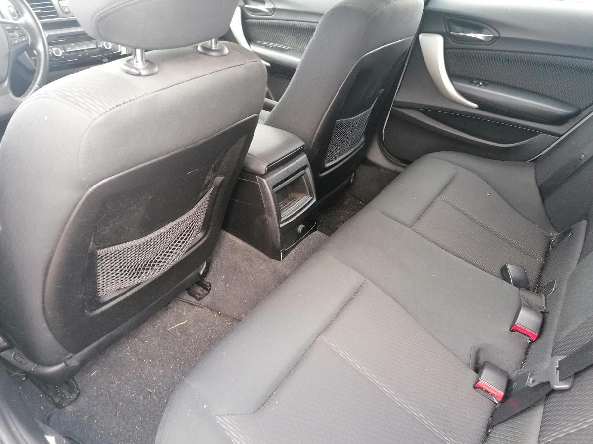 BMW 118D · Ano 2015 — imagem 20